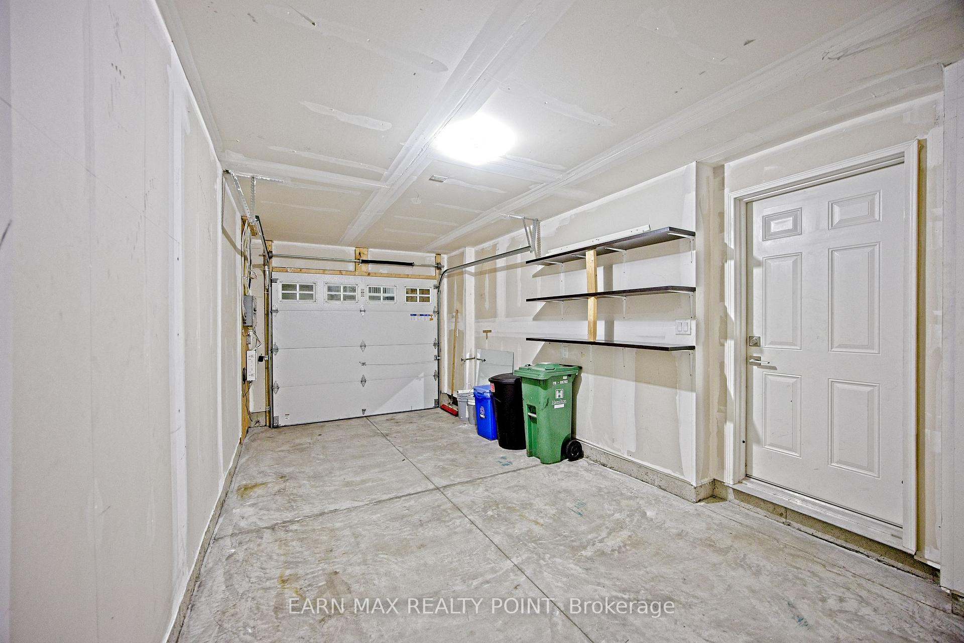 Photo 36 of Unit 60, 201 Westbank Trail, Hamilton, Stoney Creek Mountain — HOMEH