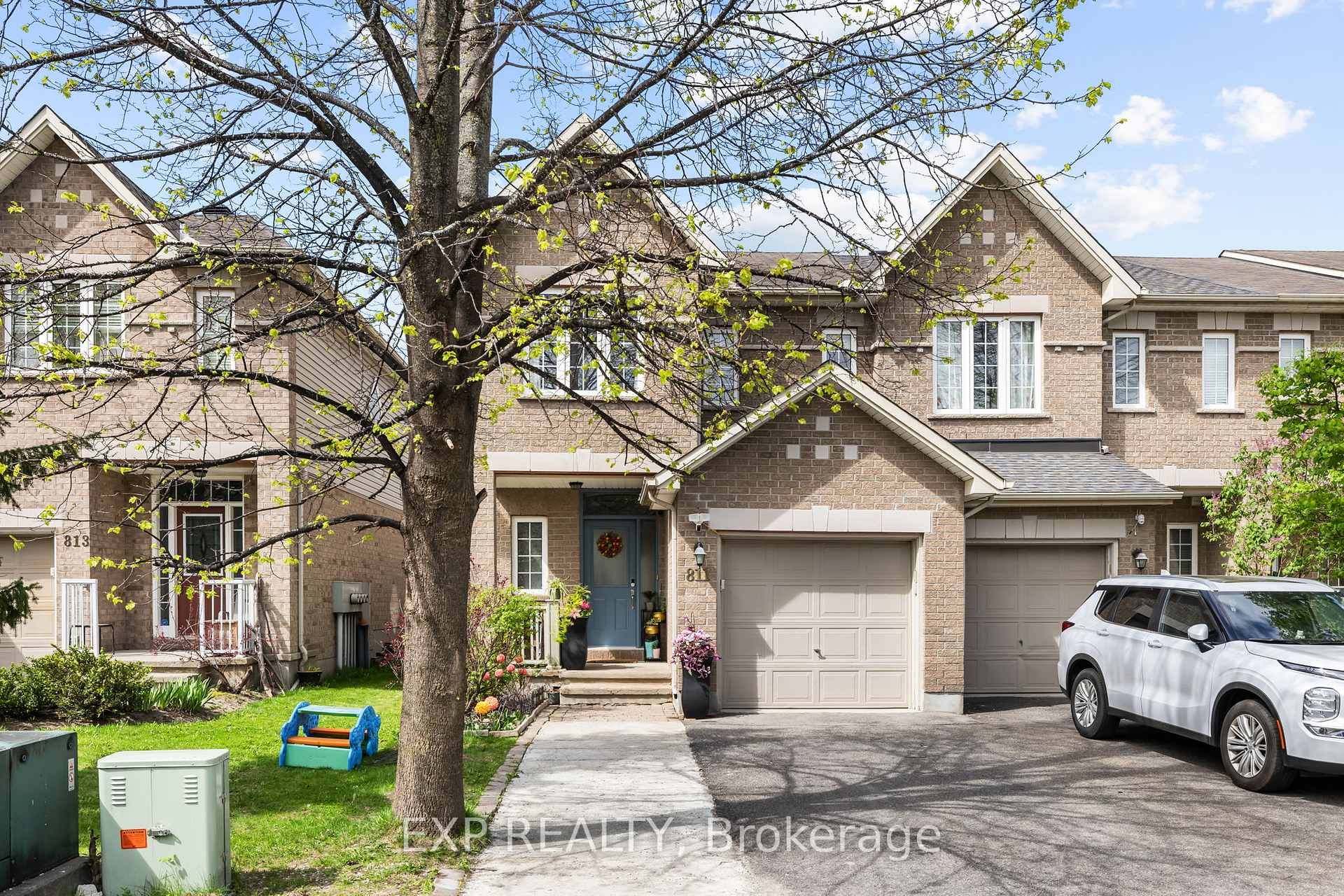 Photo 2 of 811 Schooner Crescent, Ottawa, Riverside South/Gloucester Glen — HOMEH