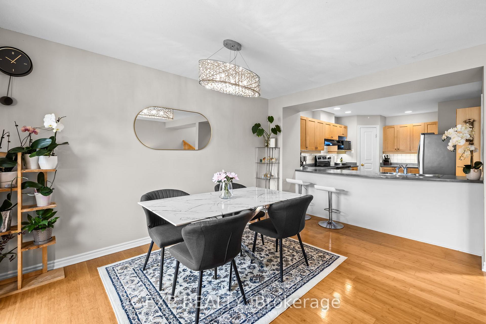 Photo 7 of 811 Schooner Crescent, Ottawa, Riverside South/Gloucester Glen — HOMEH