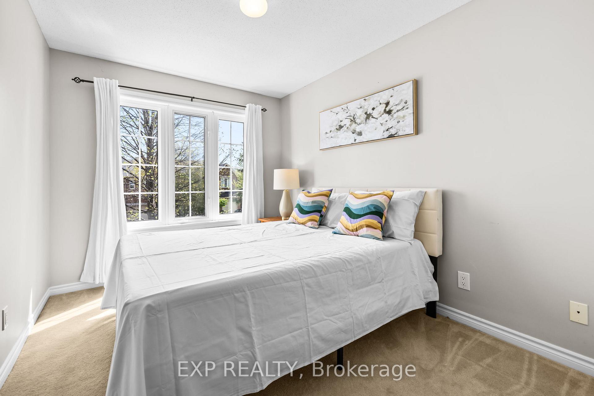 Photo 19 of 811 Schooner Crescent, Ottawa, Riverside South/Gloucester Glen — HOMEH