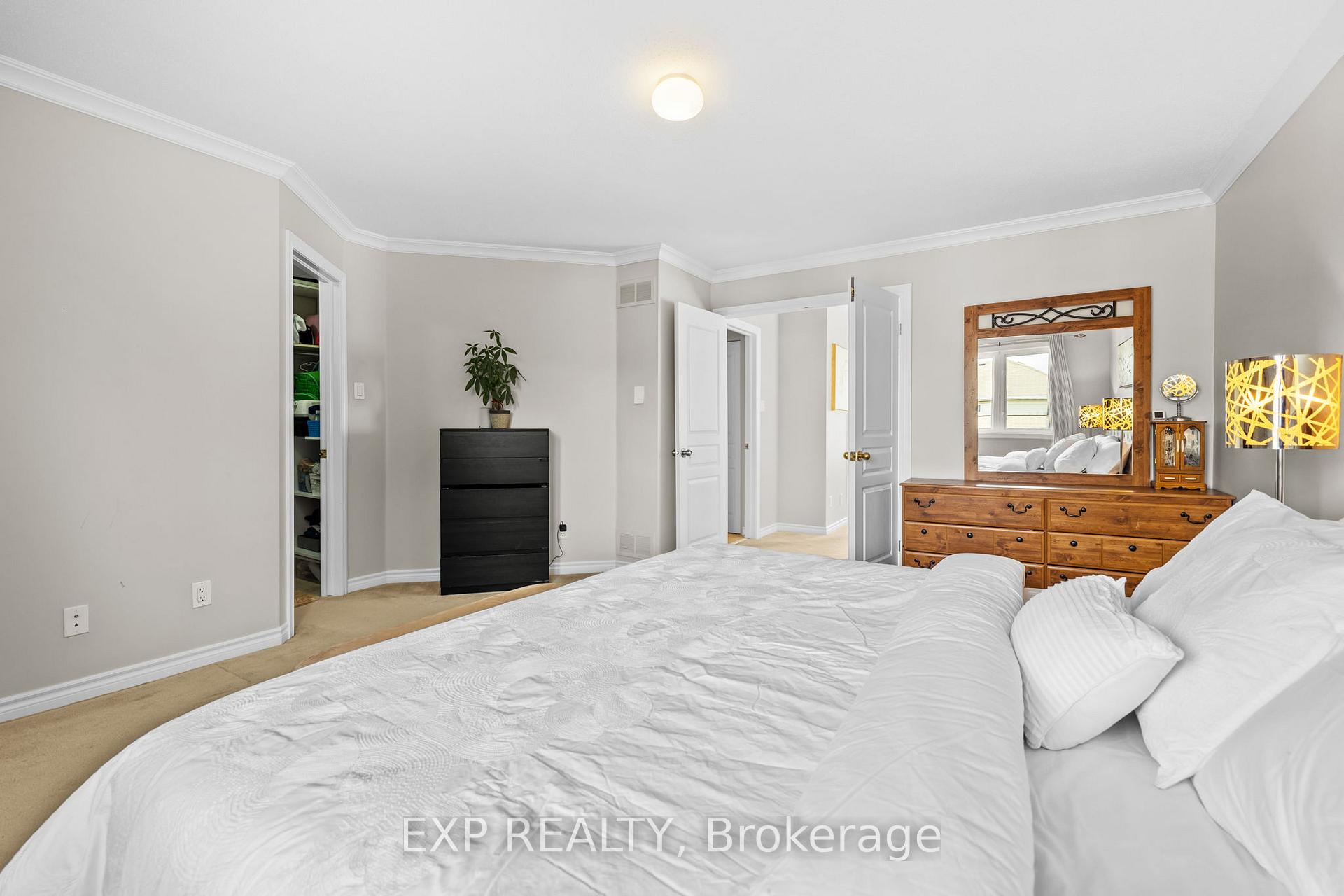 Photo 29 of 811 Schooner Crescent, Ottawa, Riverside South/Gloucester Glen — HOMEH