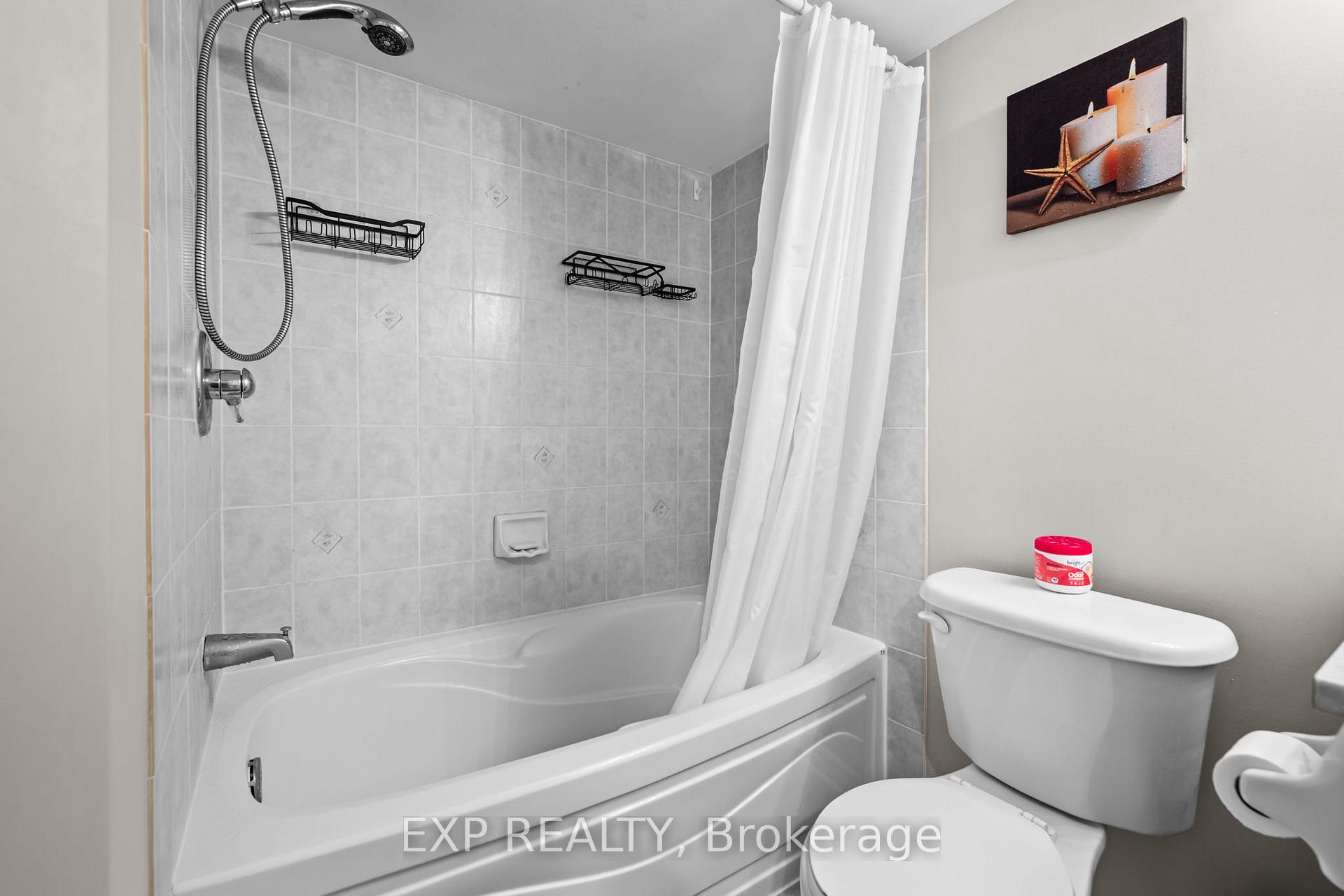Photo 32 of 811 Schooner Crescent, Ottawa, Riverside South/Gloucester Glen — HOMEH