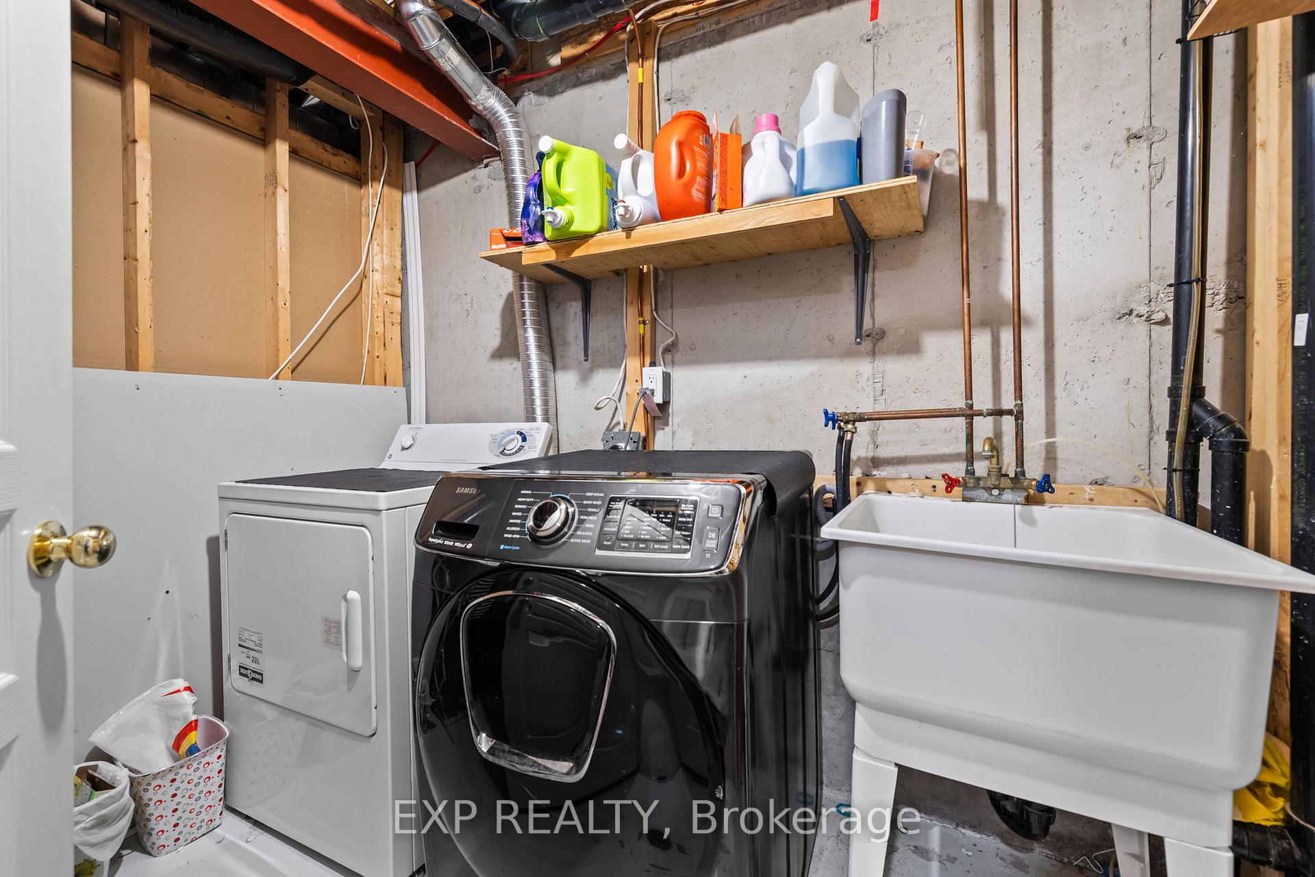 Photo 34 of 811 Schooner Crescent, Ottawa, Riverside South/Gloucester Glen — HOMEH