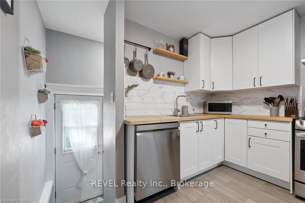 Photo 11 of 110 Beech Street, St. Catharines, Downtown — HOMEH
