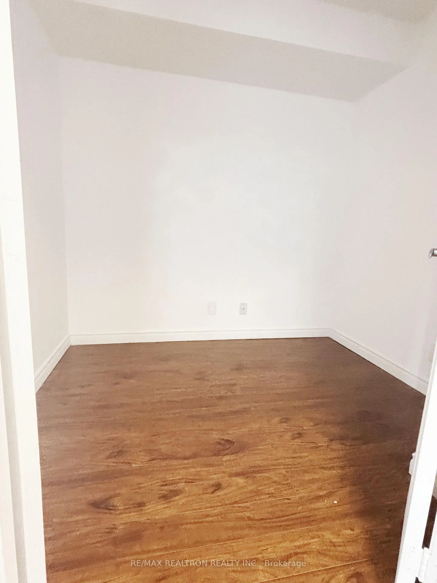 Photo 4 of Unit 1115, 36 Lee Centre Drive, Scarborough, Woburn — HOMEH