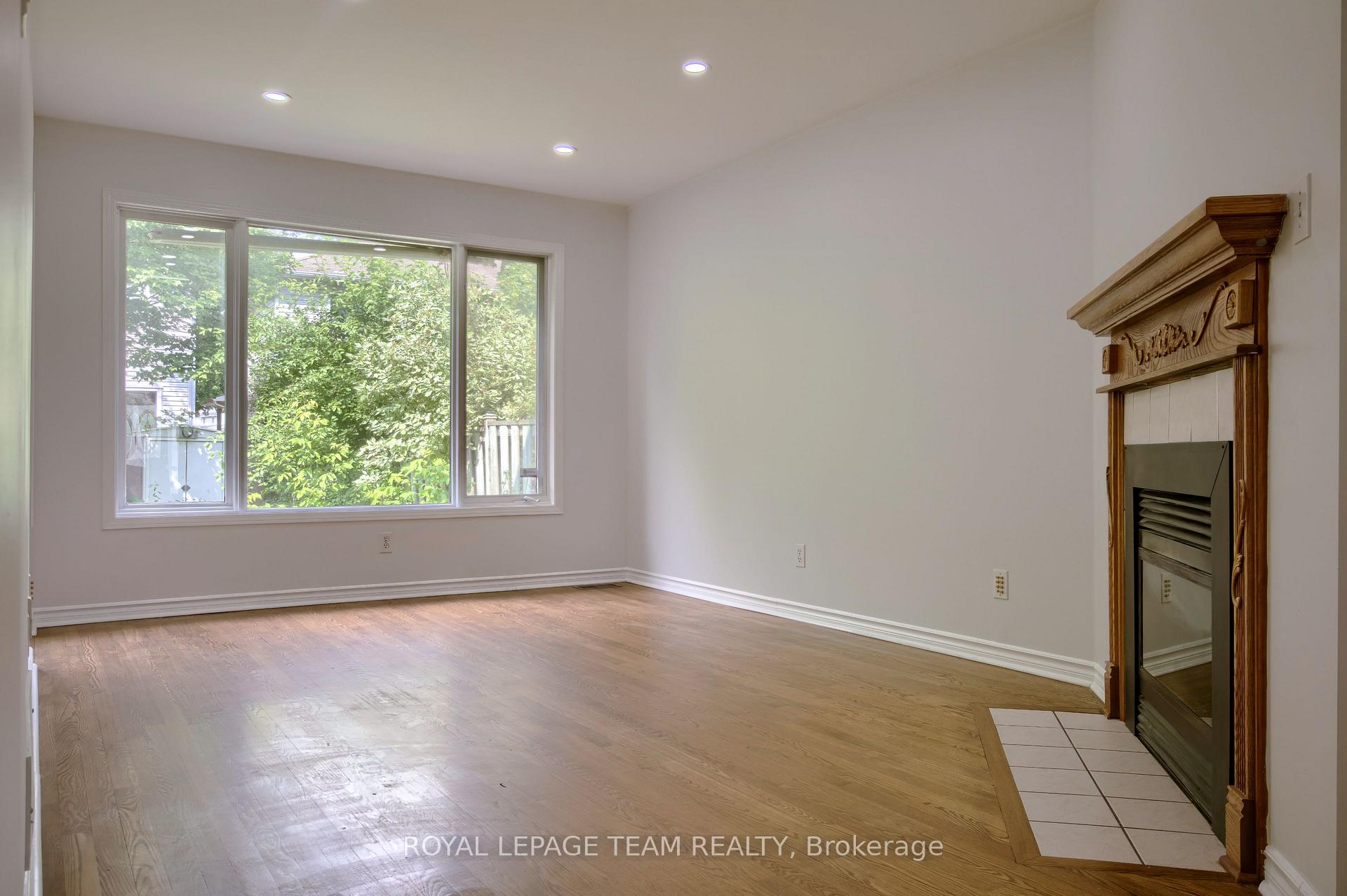 Photo 7 of 246 Beatrice Drive, Ottawa, Barrhaven - Longfields — HOMEH