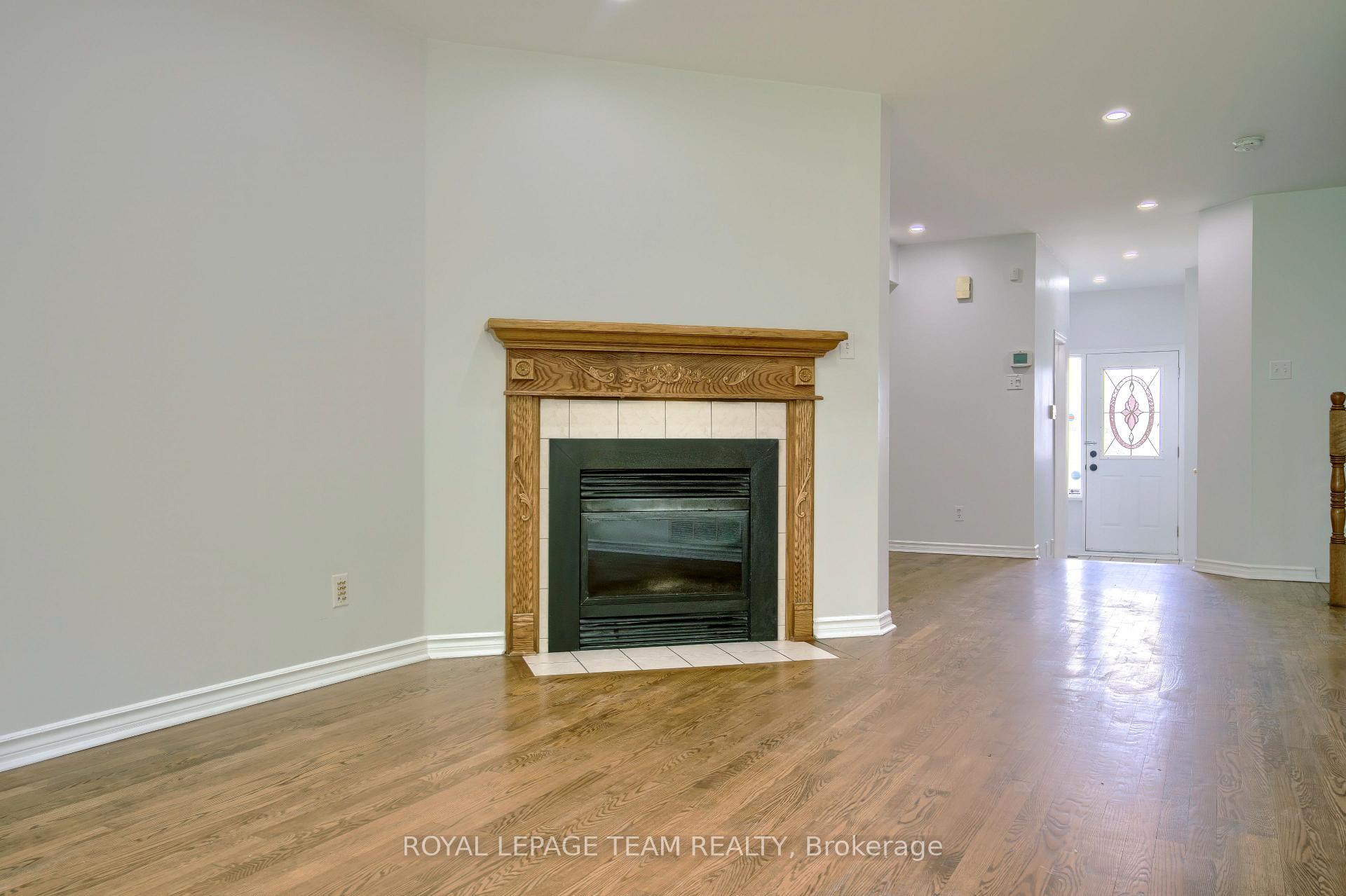 Photo 8 of 246 Beatrice Drive, Ottawa, Barrhaven - Longfields — HOMEH