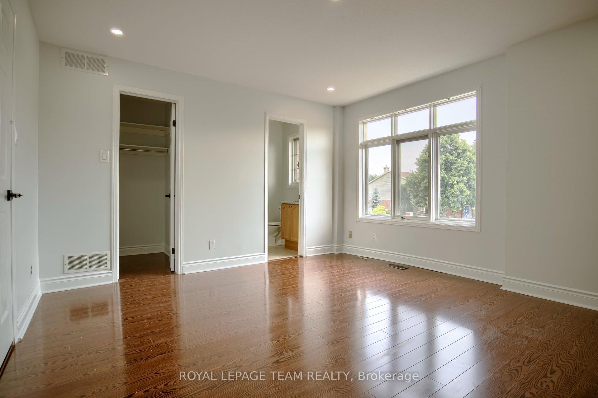 Photo 14 of 246 Beatrice Drive, Ottawa, Barrhaven - Longfields — HOMEH