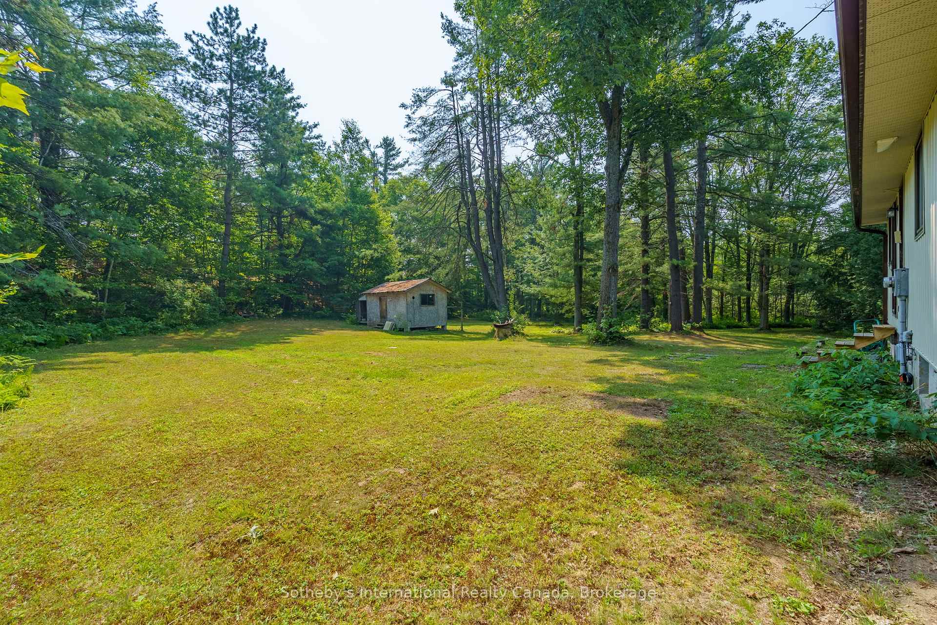 Photo 4 of 1114 Winhara Road, Gravenhurst, Muskoka (S) — HOMEH