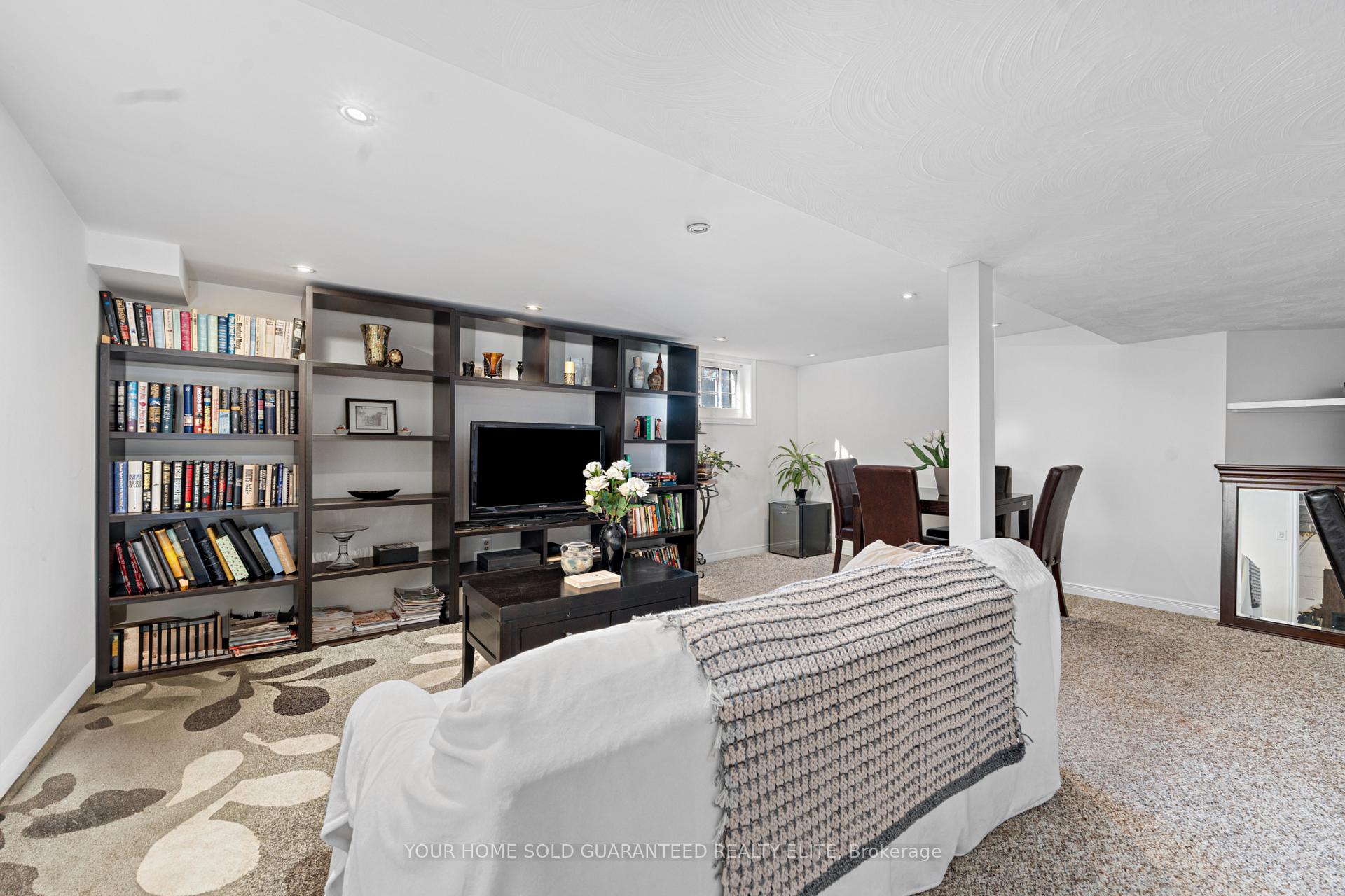 Photo 14 of 49 Crosthwaite Avenue S, Hamilton, Bartonville — HOMEH