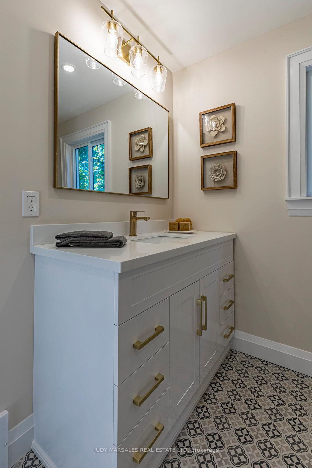 Photo 50 of 23 Sydenham Street, Hamilton, Dundas — HOMEH