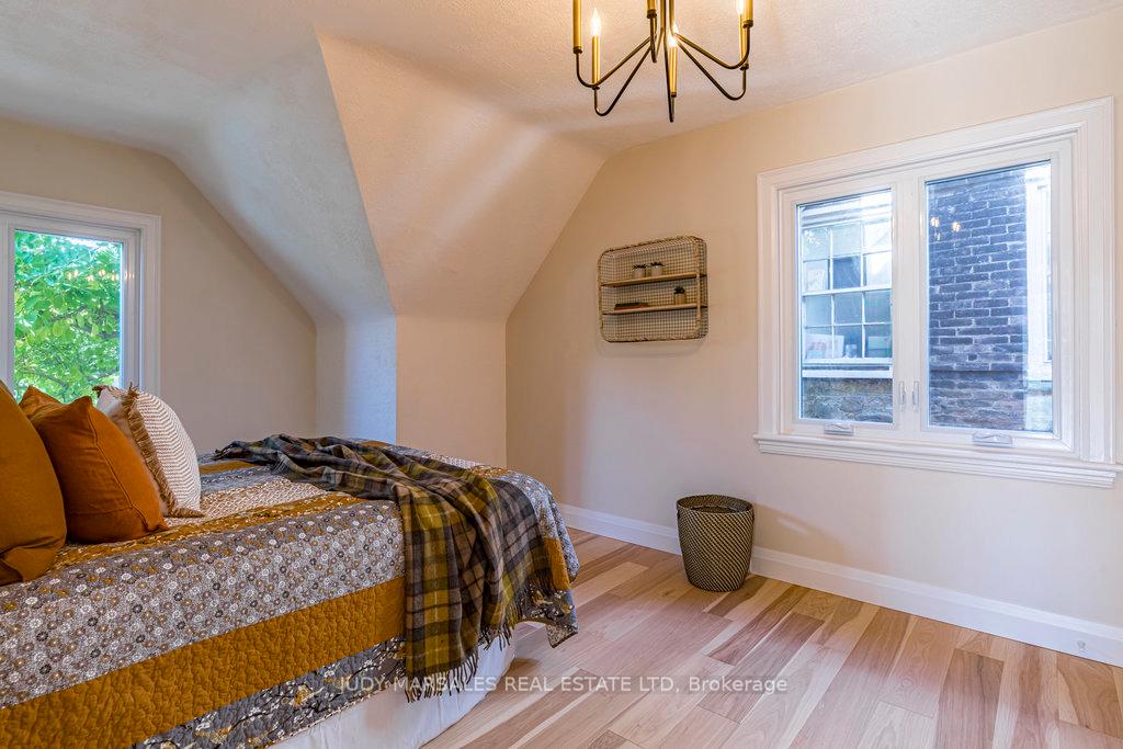 Photo 63 of 23 Sydenham Street, Hamilton, Dundas — HOMEH