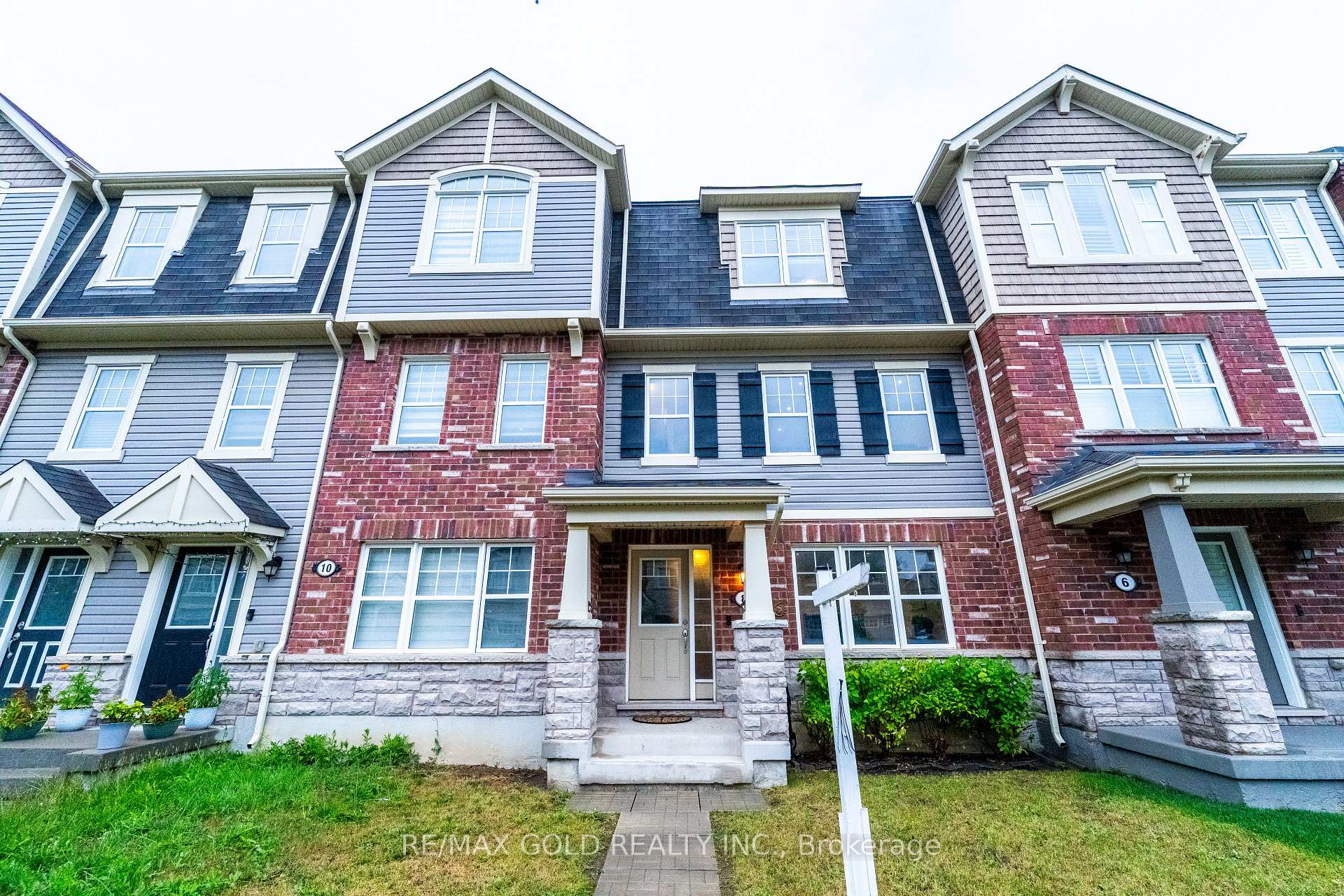Photo 8 of 8 Metro Crescent, Brampton, Northwest Brampton — HOMEH