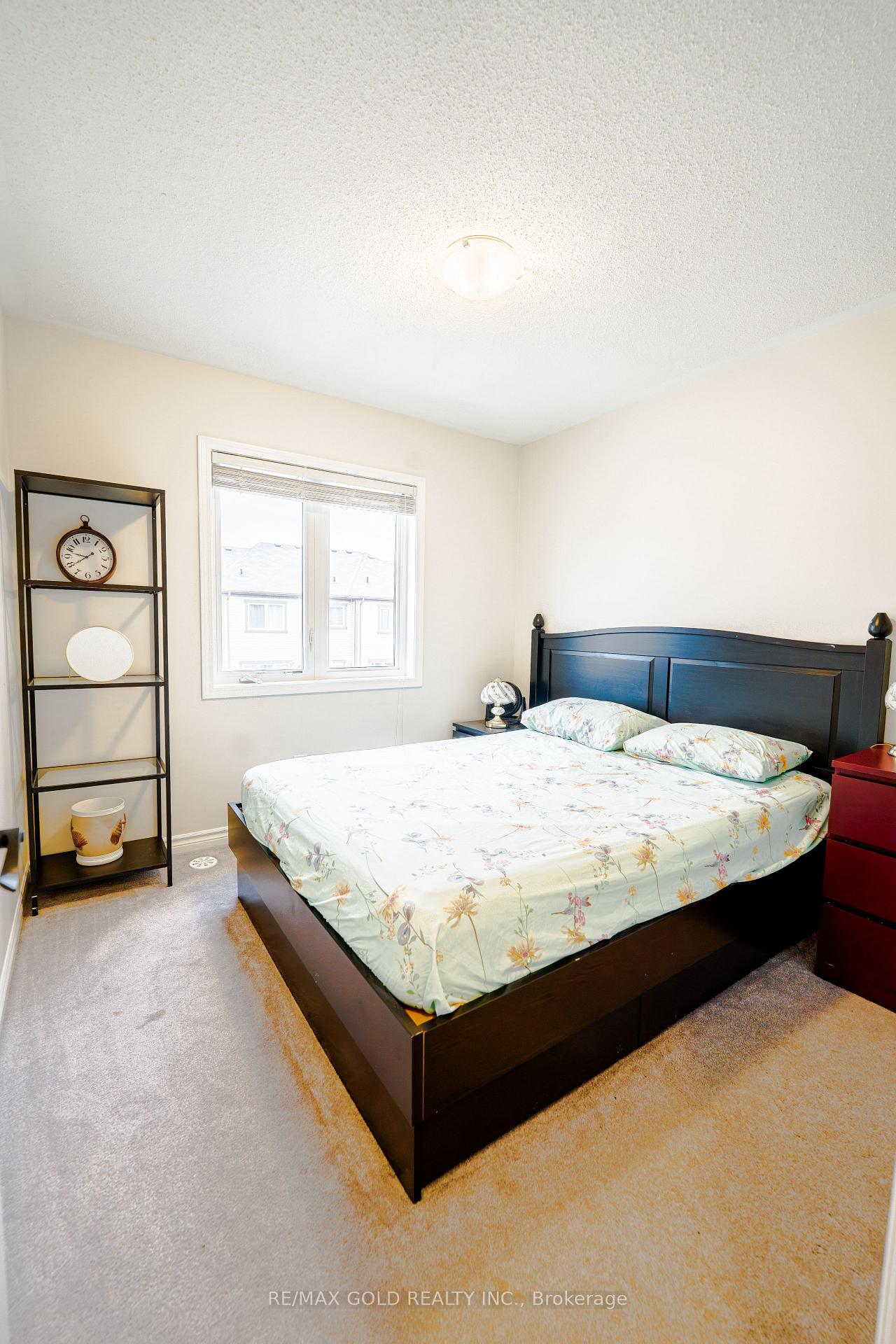 Photo 24 of 8 Metro Crescent, Brampton, Northwest Brampton — HOMEH