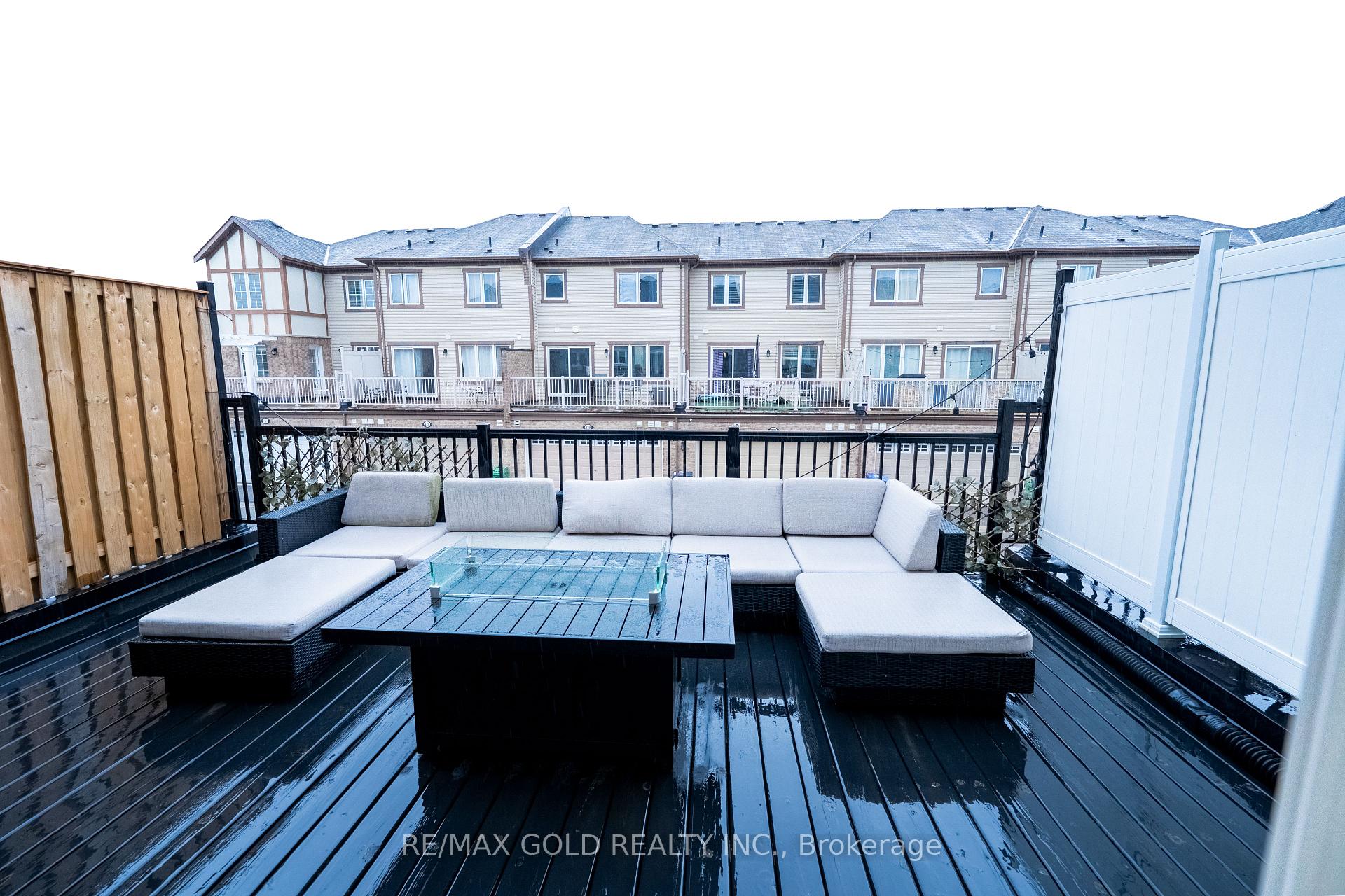 Photo 25 of 8 Metro Crescent, Brampton, Northwest Brampton — HOMEH
