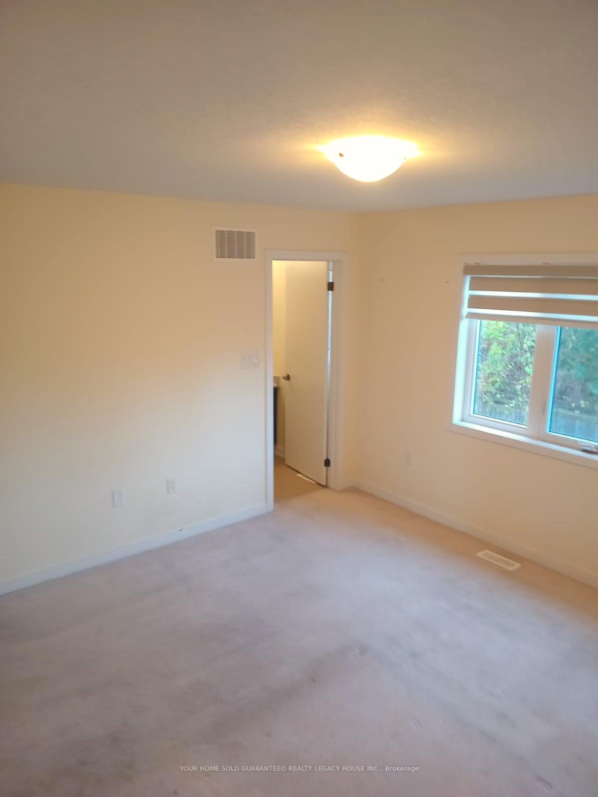 Photo 6 of 60 Crafter Crescent, Hamilton, Stoney Creek Mountain — HOMEH