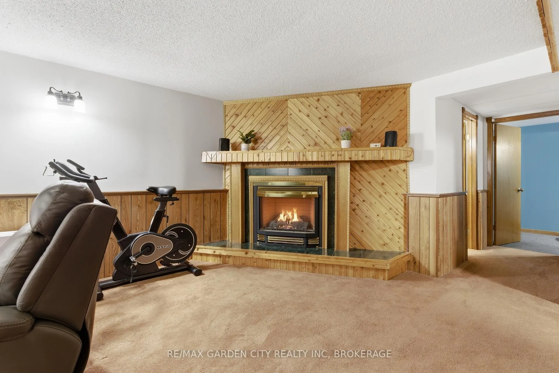 Photo 17 of 19 Tamarack Avenue, St. Catharines, Bunting/Linwell — HOMEH