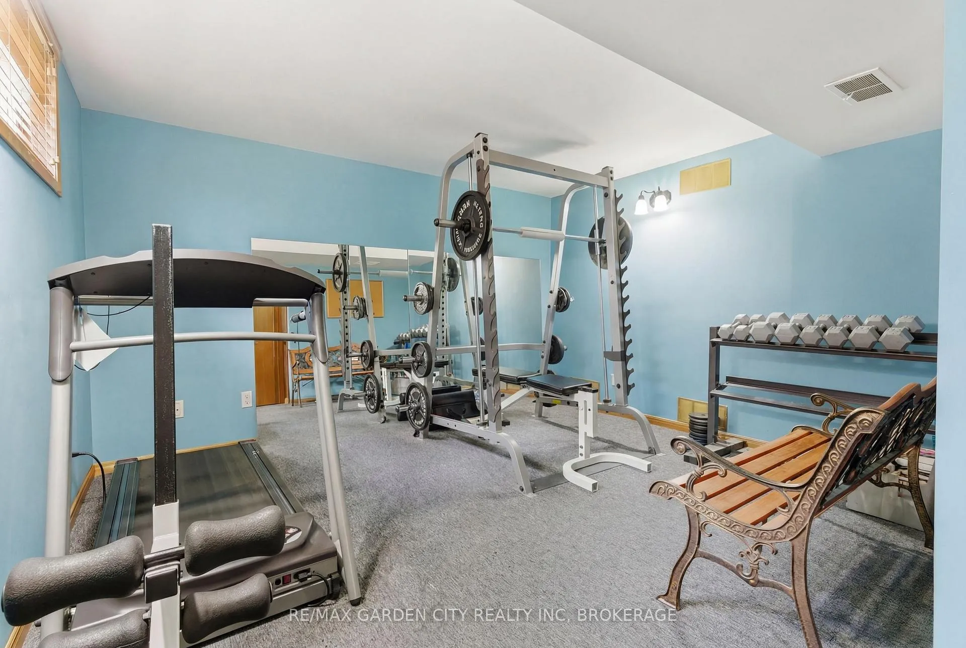 Photo 23 of 19 Tamarack Avenue, St. Catharines, Bunting/Linwell — HOMEH