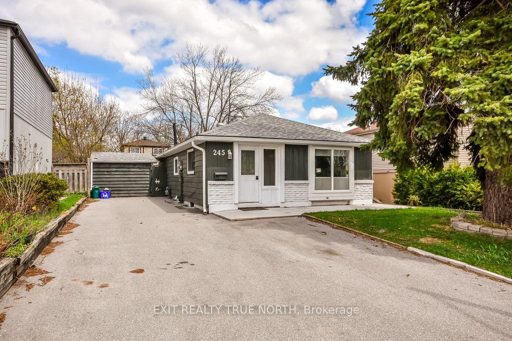 Photo 3 of 245 Letitia Street, Barrie, Letitia Heights — HOMEH