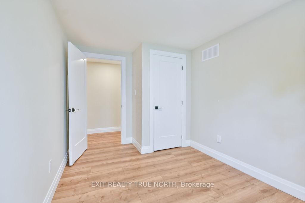 Photo 14 of 245 Letitia Street, Barrie, Letitia Heights — HOMEH