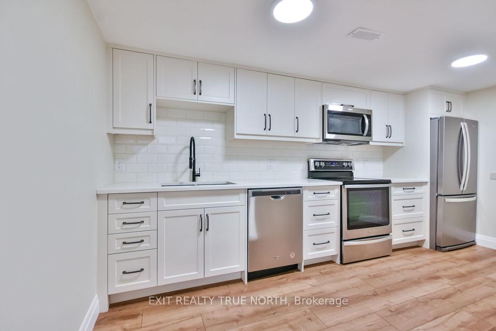 Photo 21 of 245 Letitia Street, Barrie, Letitia Heights — HOMEH