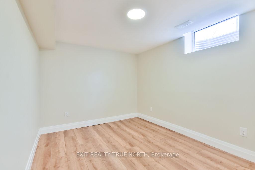 Photo 26 of 245 Letitia Street, Barrie, Letitia Heights — HOMEH