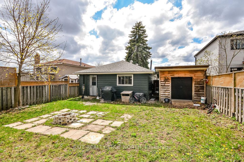 Photo 33 of 245 Letitia Street, Barrie, Letitia Heights — HOMEH