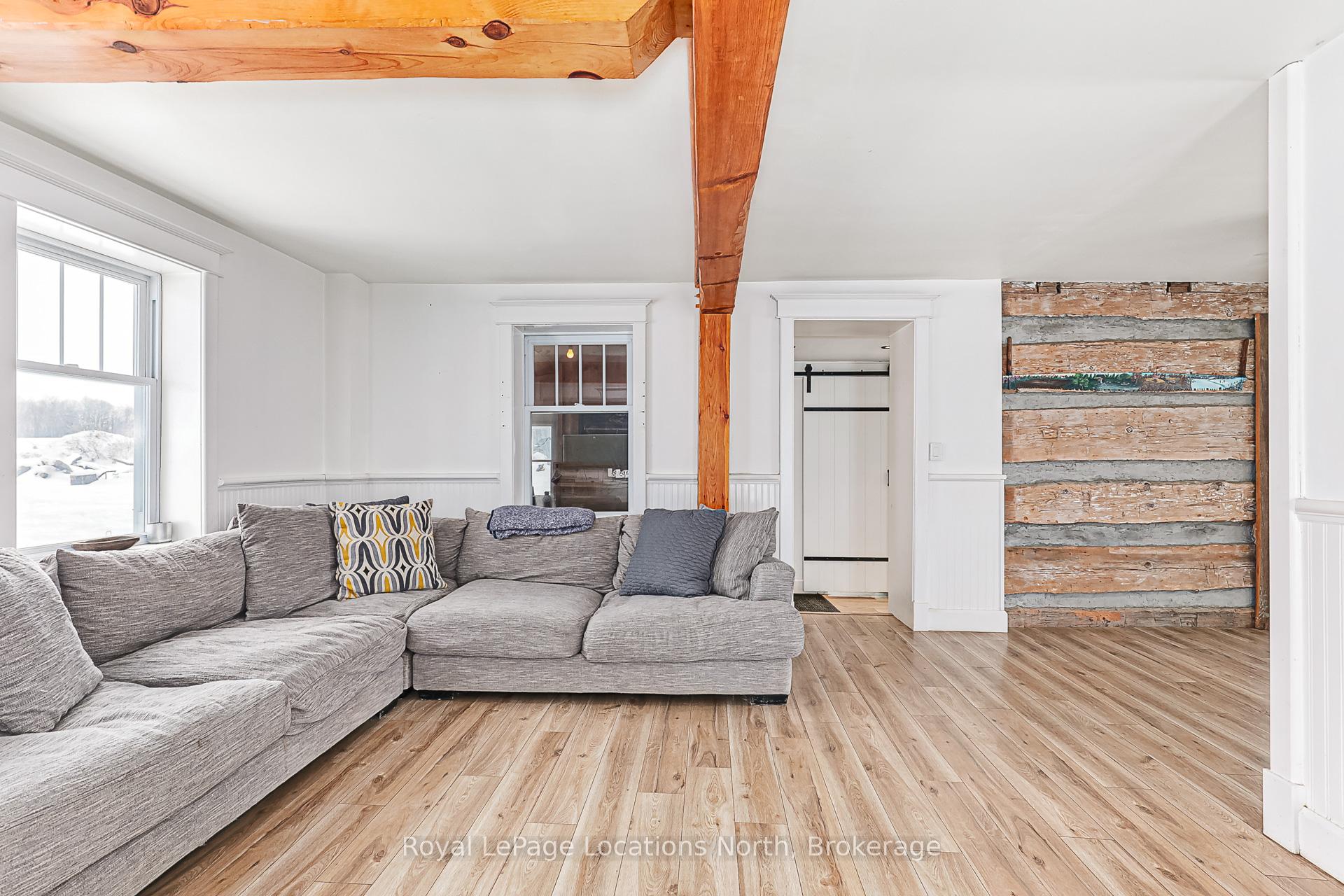 Photo 8 of 7149 21 22 Nottawasaga Side Road, Clearview, Rural Clearview — HOMEH