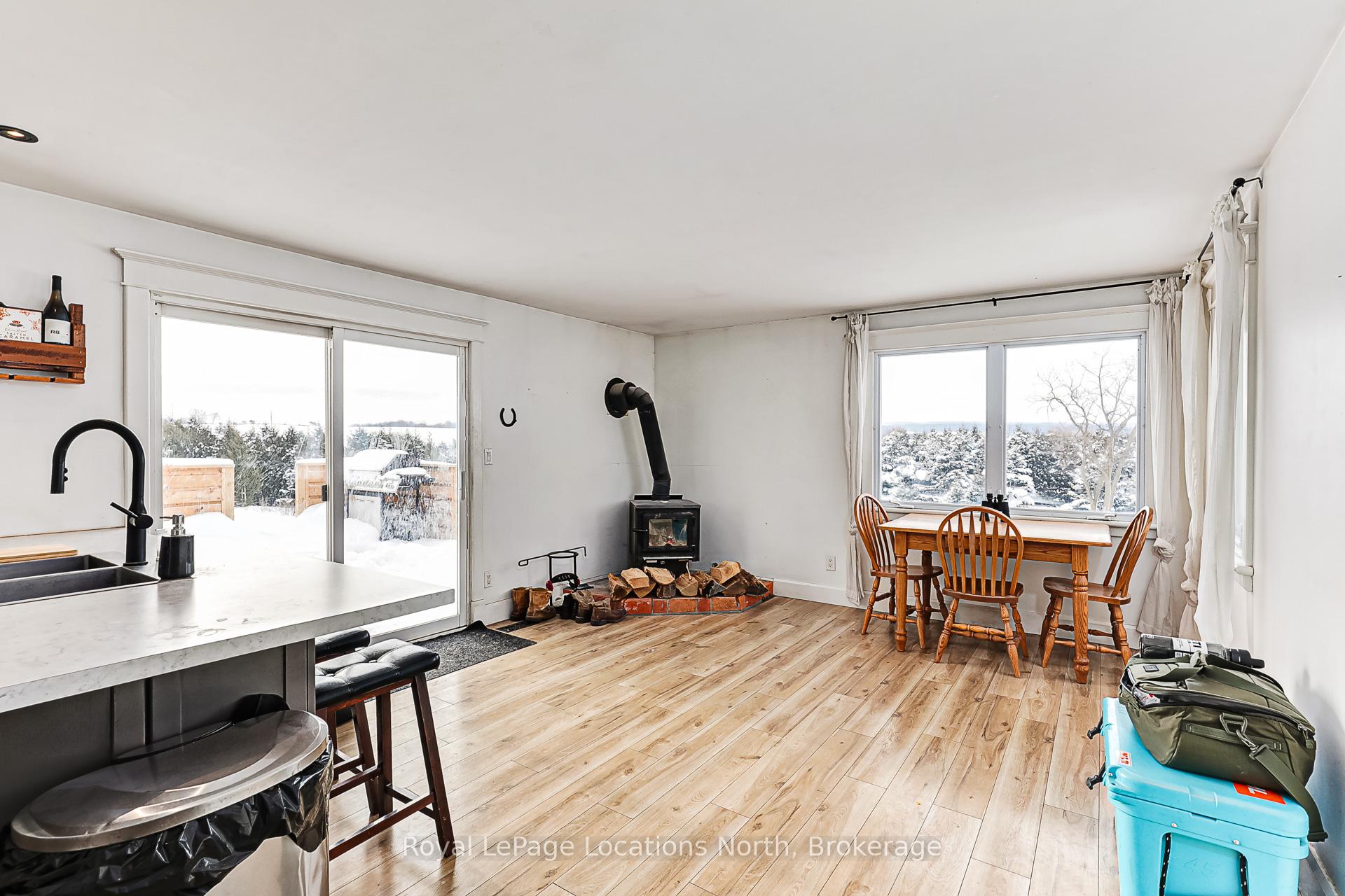 Photo 12 of 7149 21 22 Nottawasaga Side Road, Clearview, Rural Clearview — HOMEH