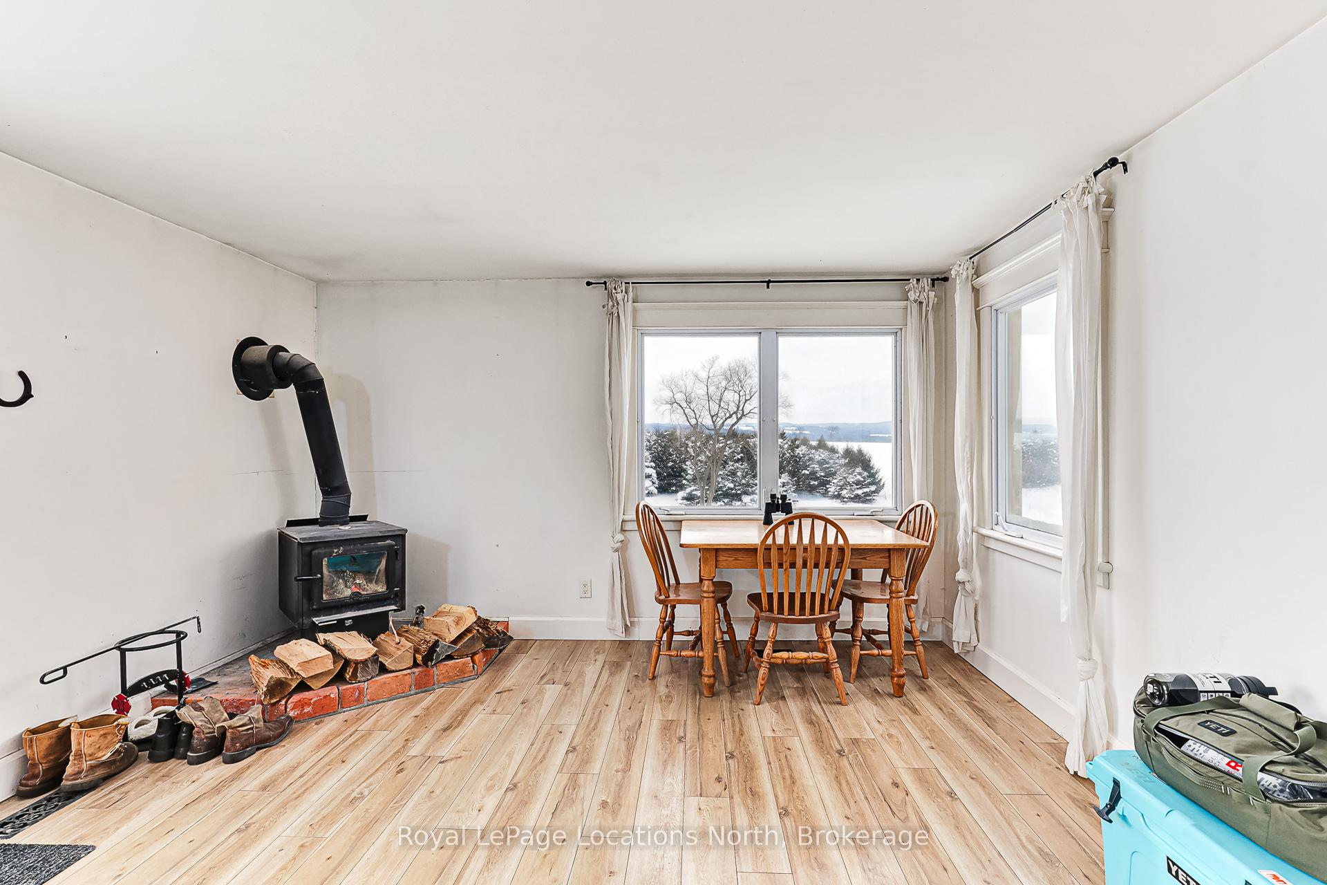 Photo 13 of 7149 21 22 Nottawasaga Side Road, Clearview, Rural Clearview — HOMEH