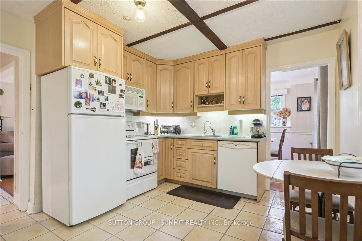 Photo 16 of 17 Tally Ho Drive, Hamilton, Dundas — HOMEH