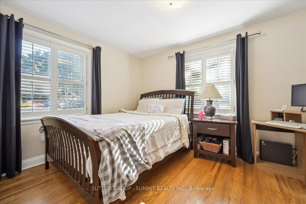 Photo 22 of 17 Tally Ho Drive, Hamilton, Dundas — HOMEH