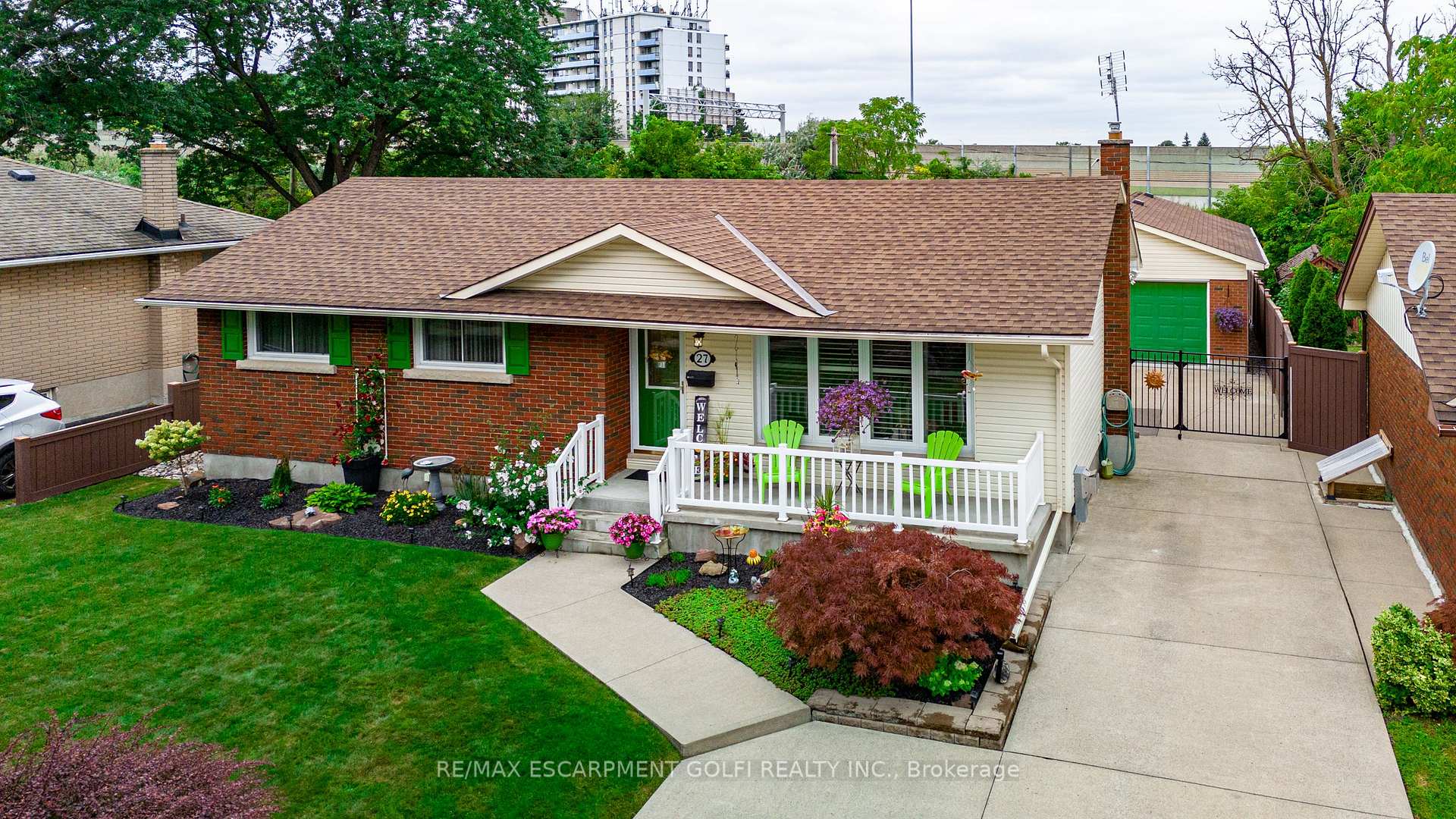 Photo 1 of 27 Warkdale Drive, St. Catharines, Burleigh Hill — HOMEH