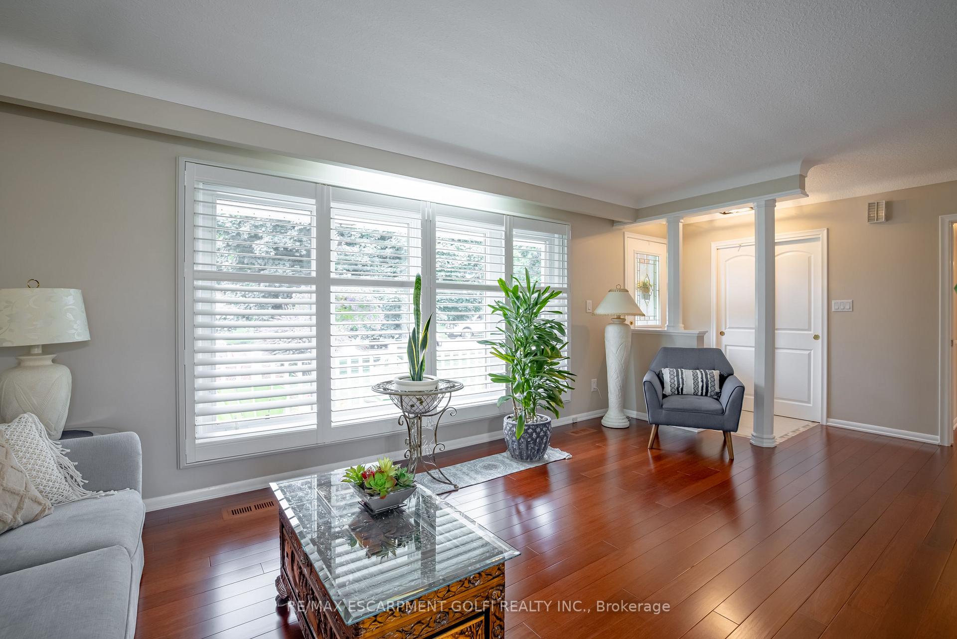 Photo 7 of 27 Warkdale Drive, St. Catharines, Burleigh Hill — HOMEH