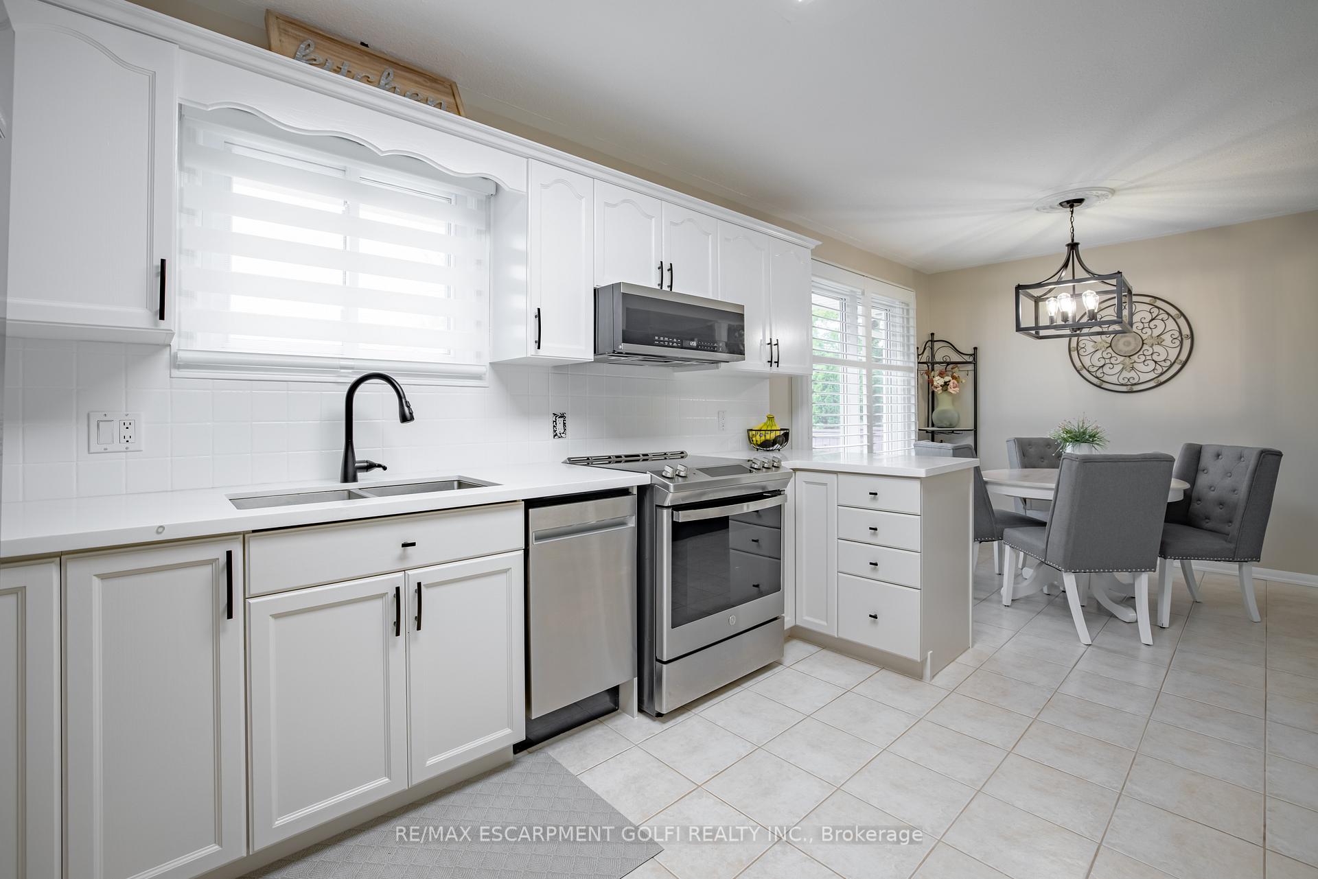 Photo 14 of 27 Warkdale Drive, St. Catharines, Burleigh Hill — HOMEH