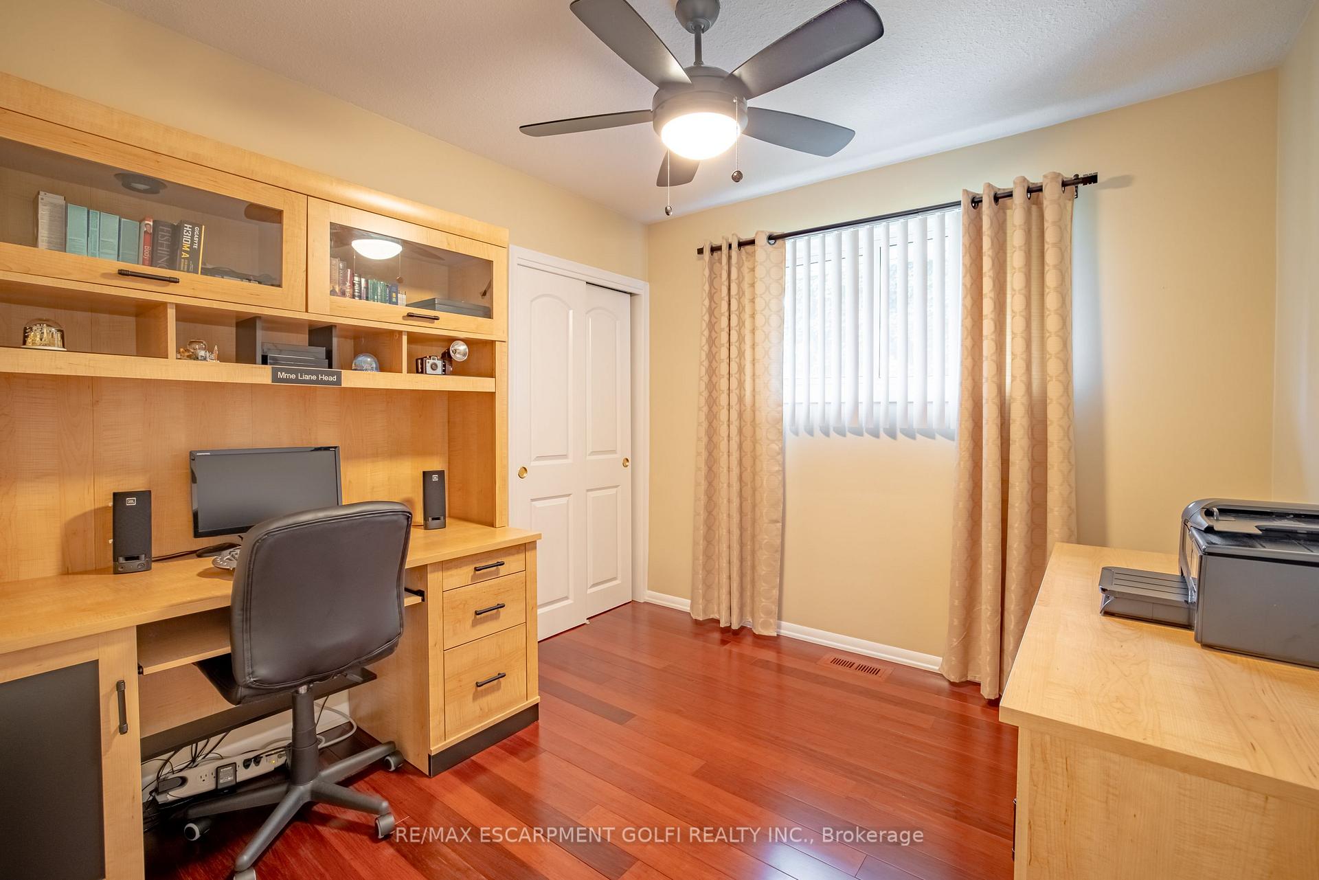 Photo 19 of 27 Warkdale Drive, St. Catharines, Burleigh Hill — HOMEH