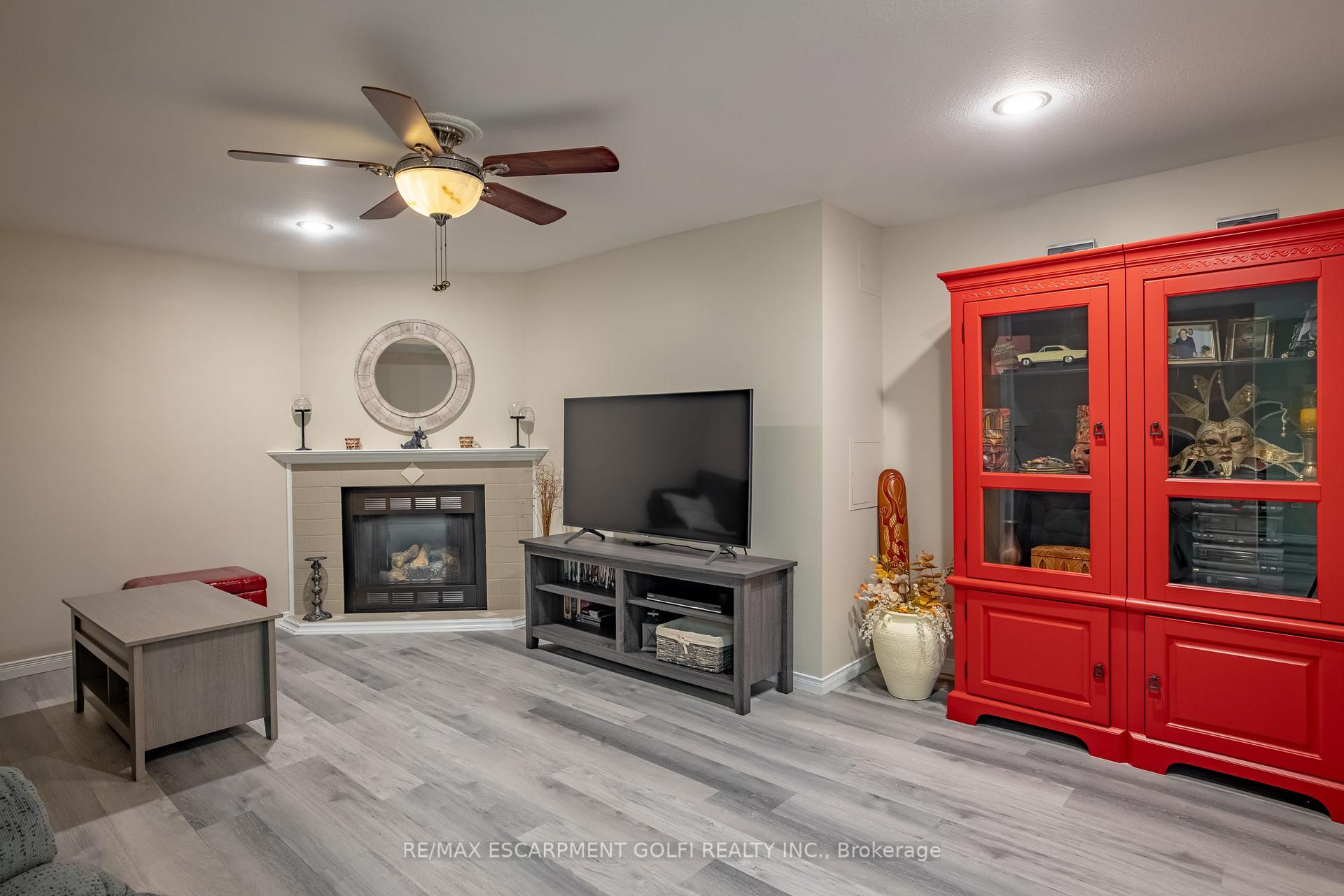 Photo 22 of 27 Warkdale Drive, St. Catharines, Burleigh Hill — HOMEH
