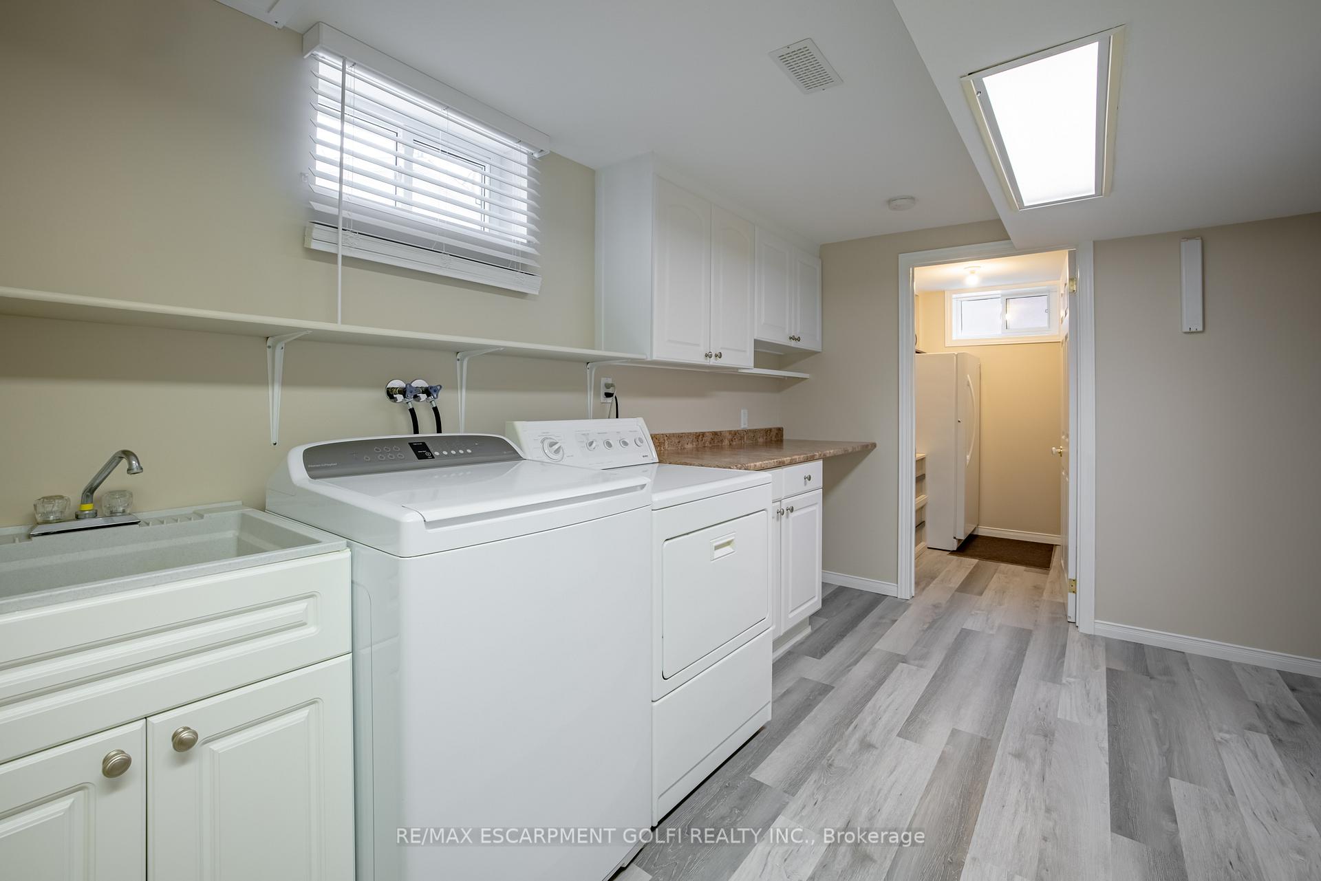 Photo 25 of 27 Warkdale Drive, St. Catharines, Burleigh Hill — HOMEH