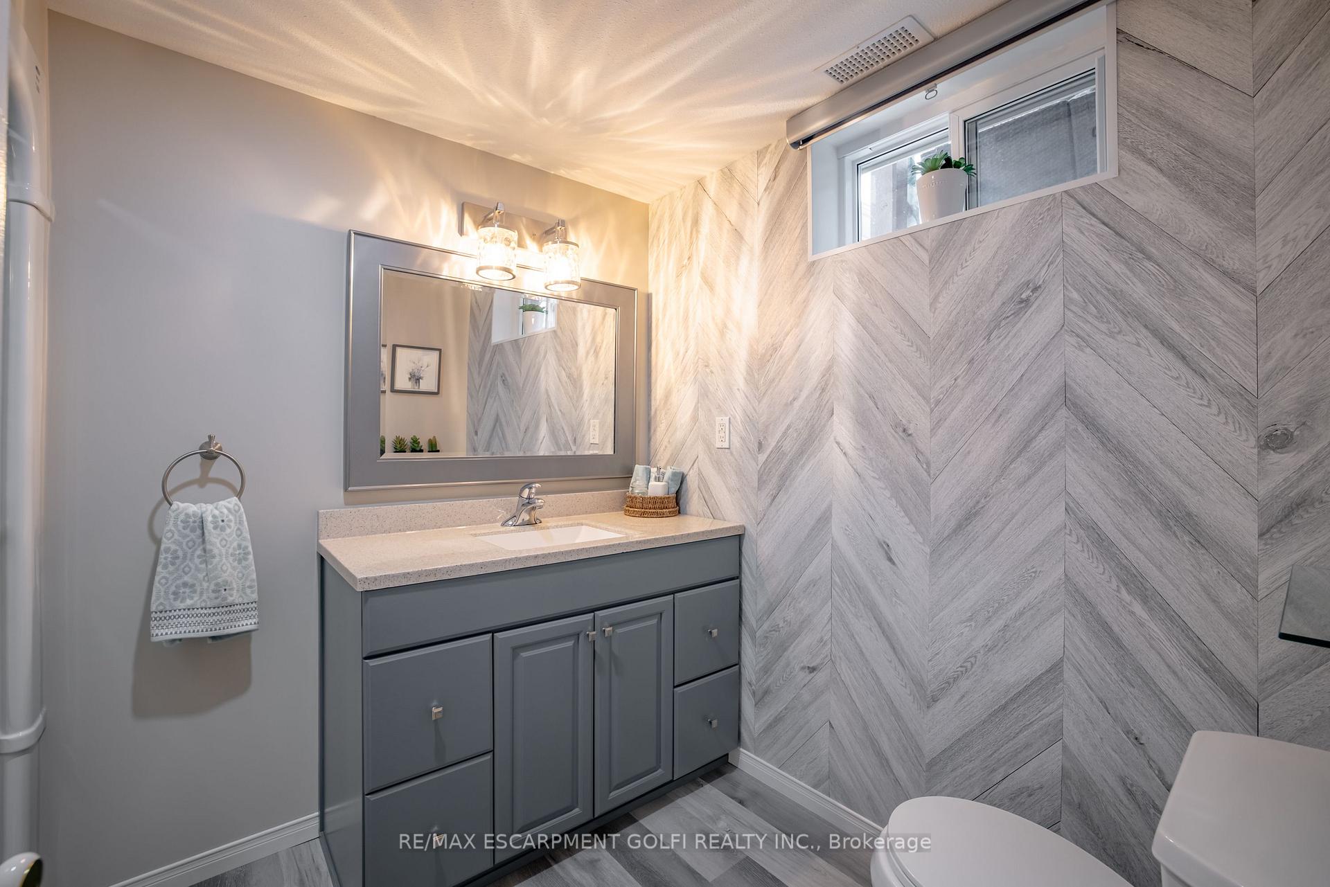 Photo 27 of 27 Warkdale Drive, St. Catharines, Burleigh Hill — HOMEH