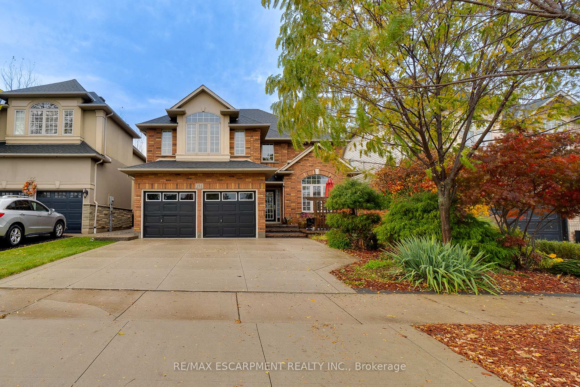 Photo 2 of 151 Moorland Crescent, Hamilton, Meadowlands — HOMEH