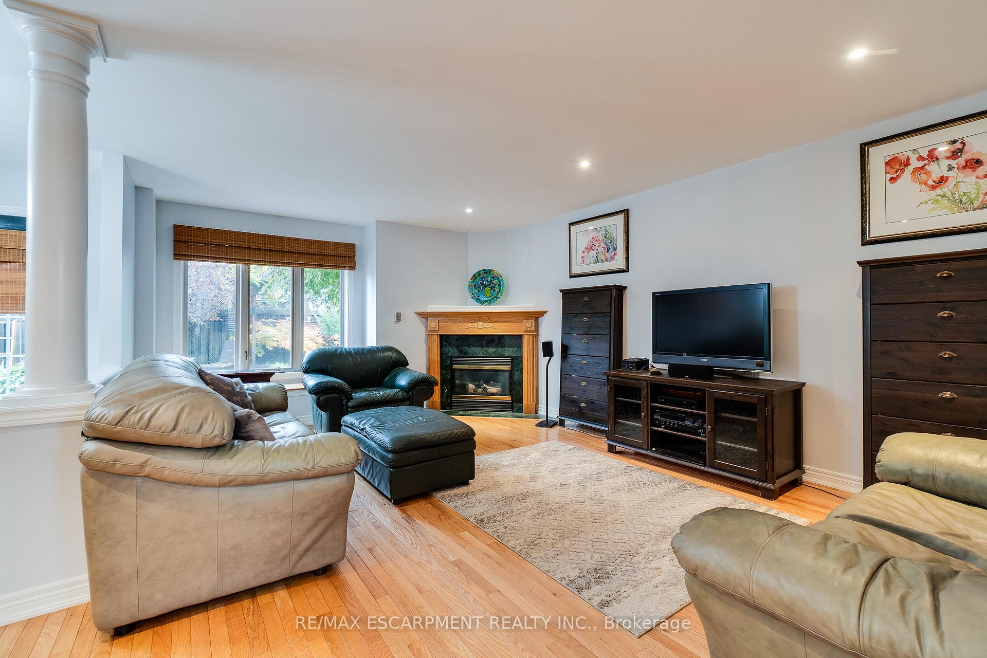 Photo 20 of 151 Moorland Crescent, Hamilton, Meadowlands — HOMEH