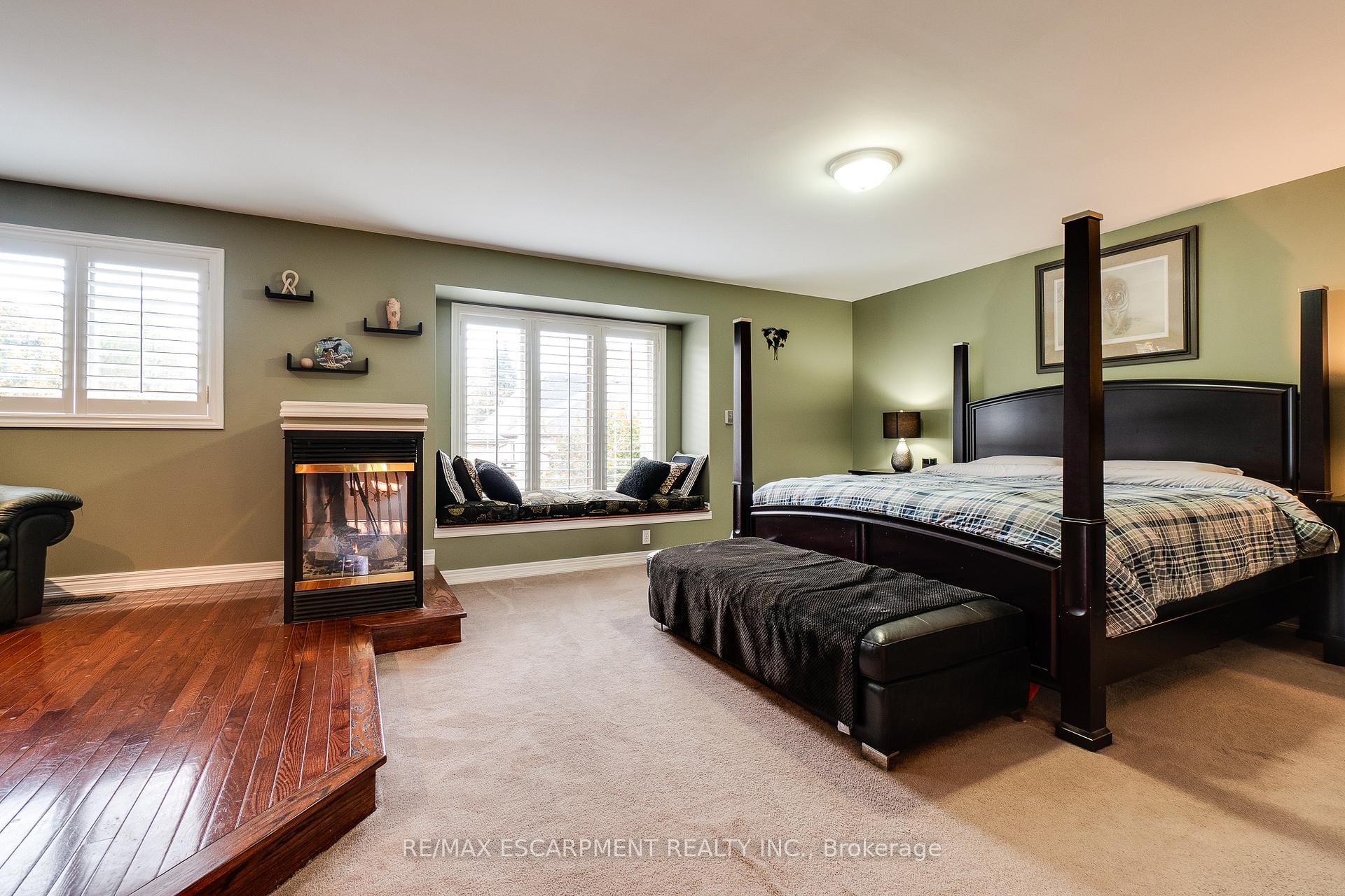Photo 22 of 151 Moorland Crescent, Hamilton, Meadowlands — HOMEH