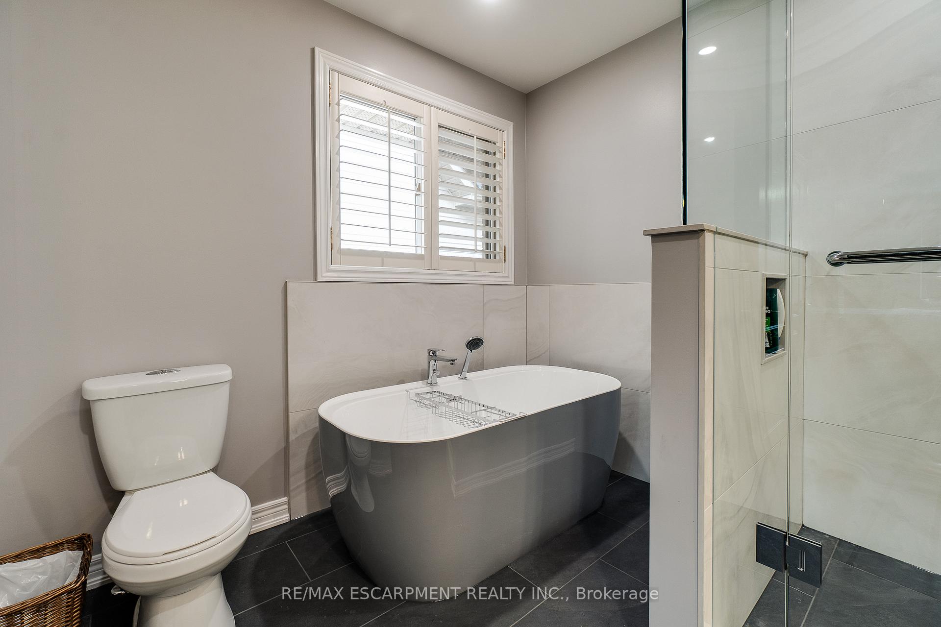 Photo 27 of 151 Moorland Crescent, Hamilton, Meadowlands — HOMEH