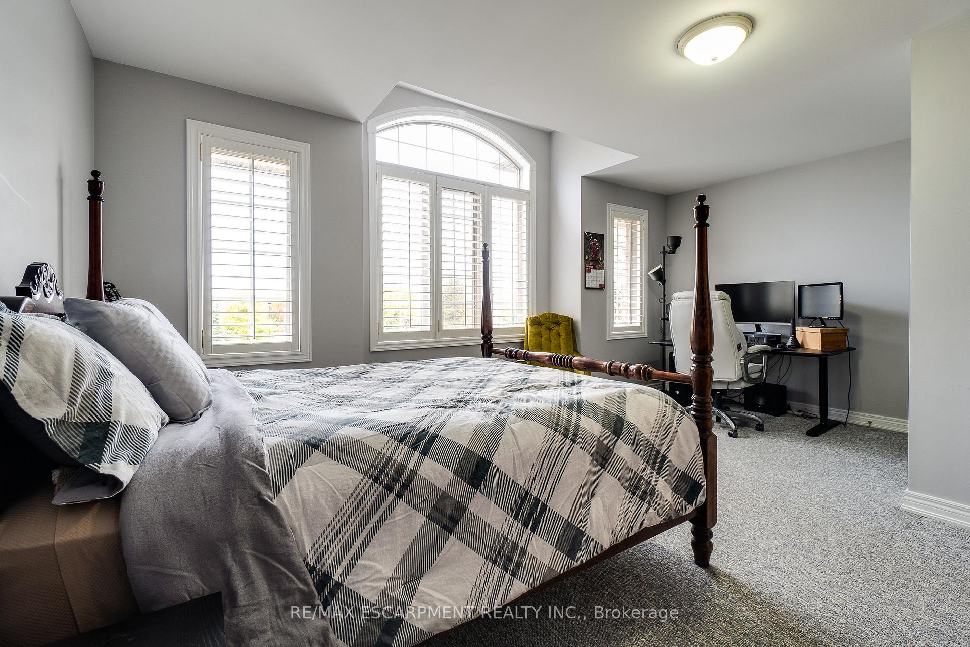 Photo 29 of 151 Moorland Crescent, Hamilton, Meadowlands — HOMEH