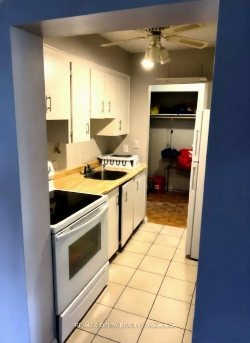 Photo 3 of Unit 101A, 2044 Arrowsmith Drive, Ottawa, Beacon Hill South — HOMEH
