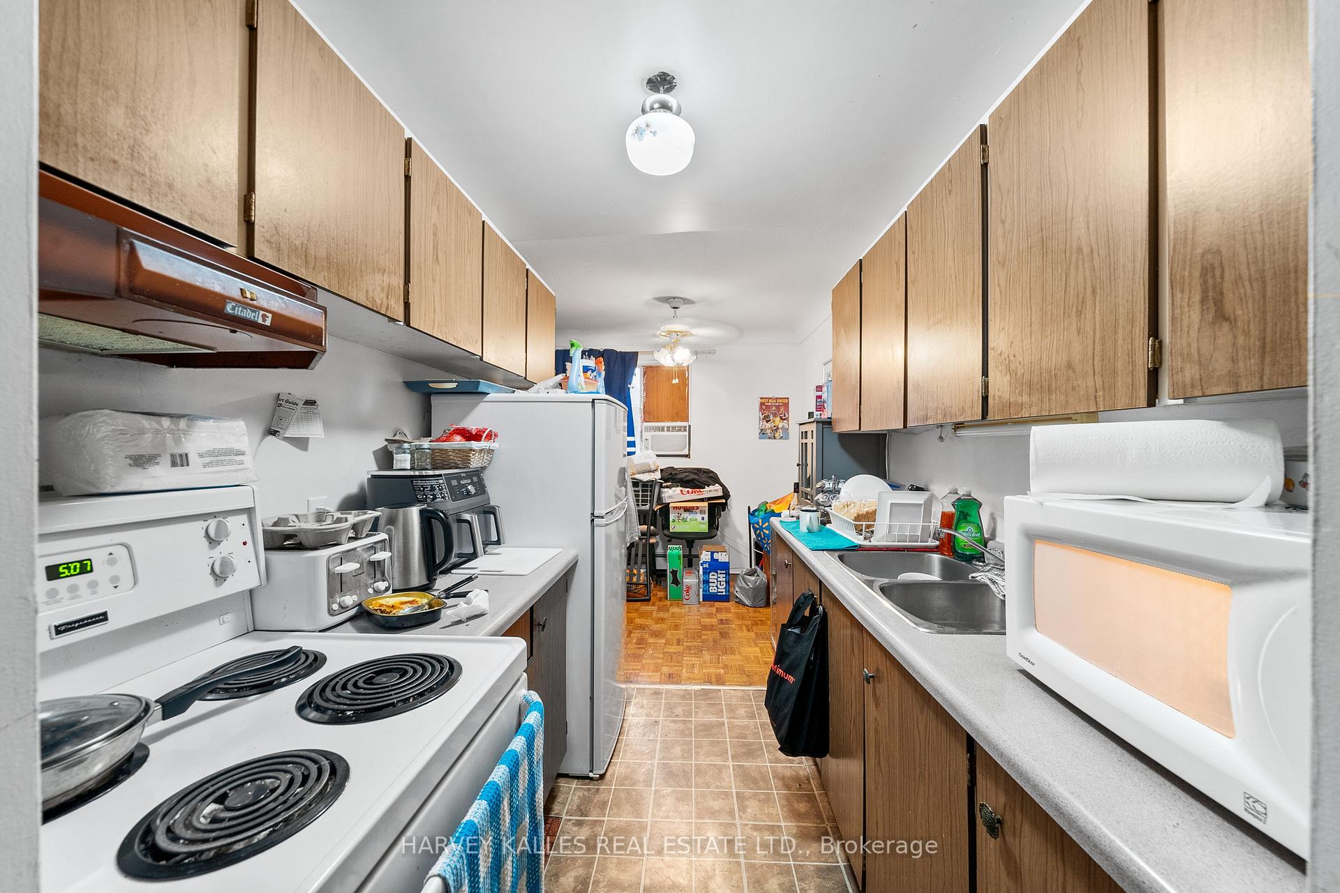 Photo 29 of 327 Queenston Street, St. Catharines, E. Chester — HOMEH