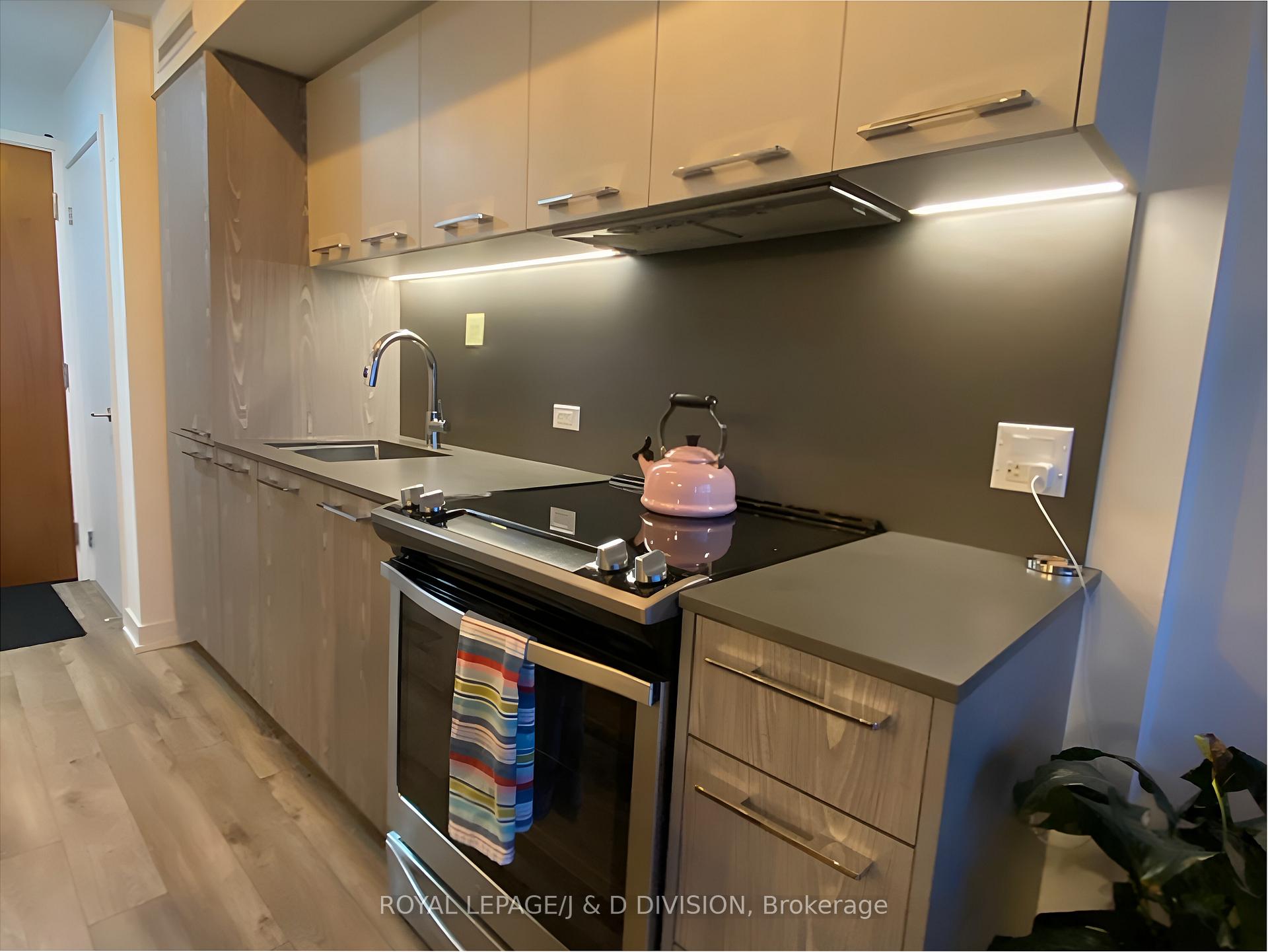 Photo 5 of Unit 611, 25 Baseball Place, Toronto, South Riverdale — HOMEH