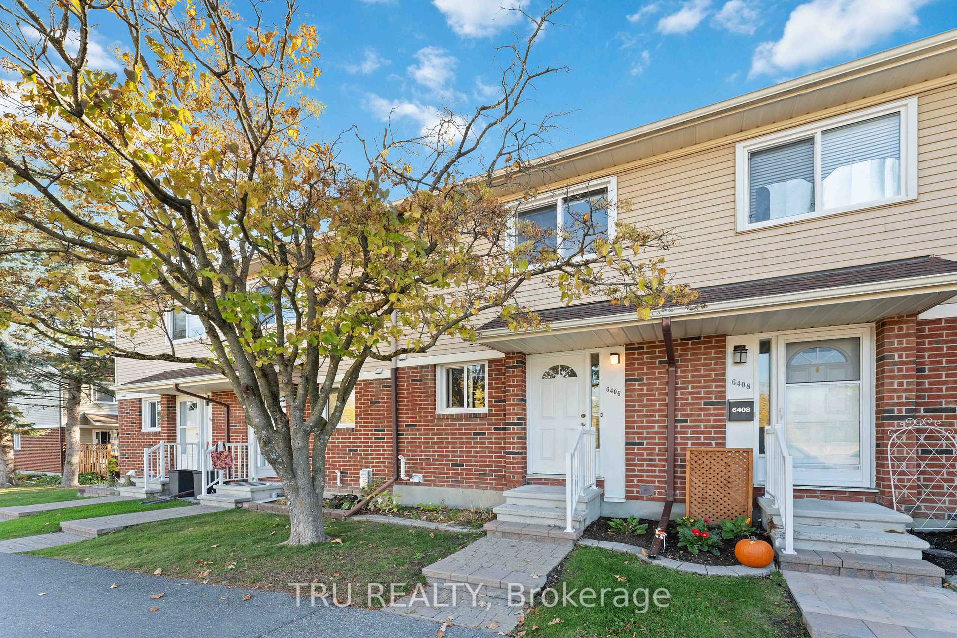 Photo 2 of 6406 Bilberry Drive, Ottawa, Orleans Wood — HOMEH