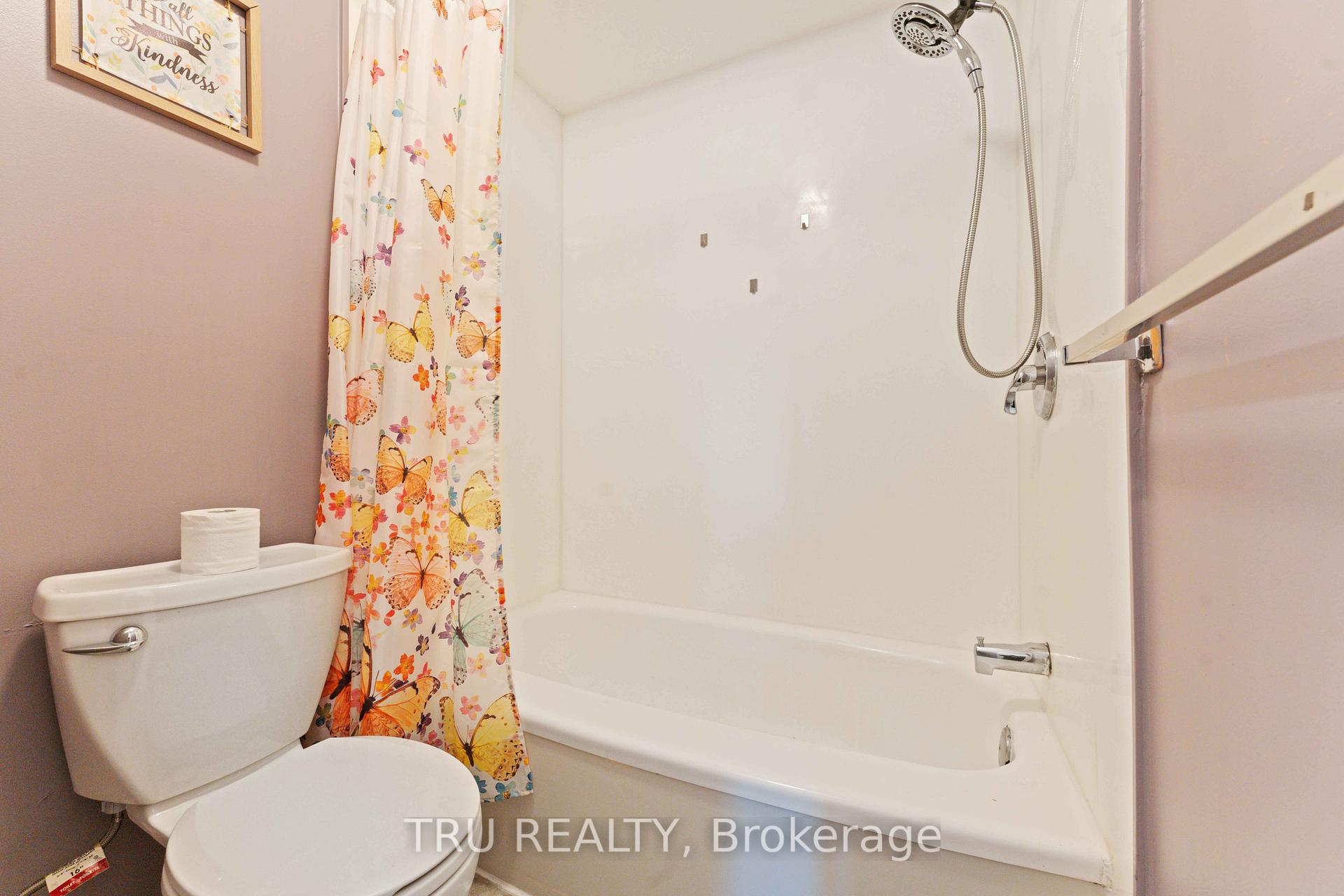 Photo 15 of 6406 Bilberry Drive, Ottawa, Orleans Wood — HOMEH