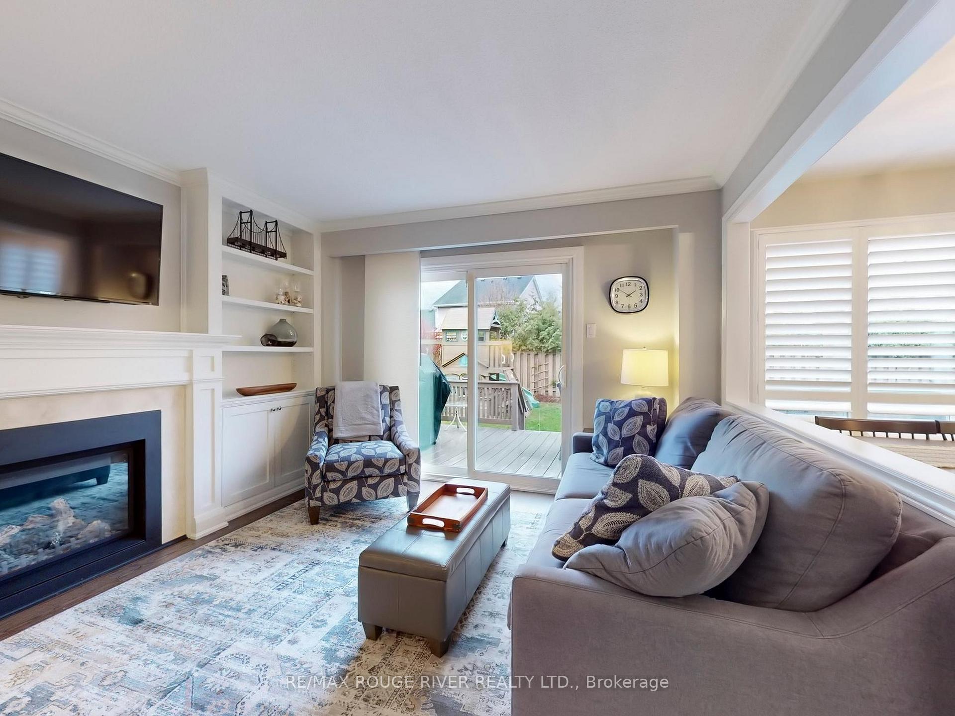 Photo 7 of 19 Panter Crescent, Ajax, South West — HOMEH